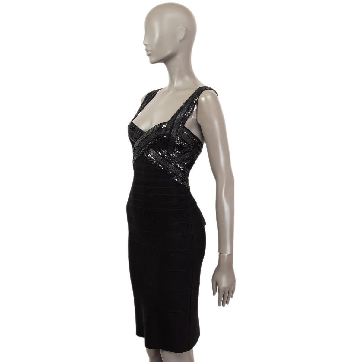 HERVE LEGER - Robe moulante sans manches « CRISS CROSS » en sequins noirs S Excellent état - En vente à Zürich, CH