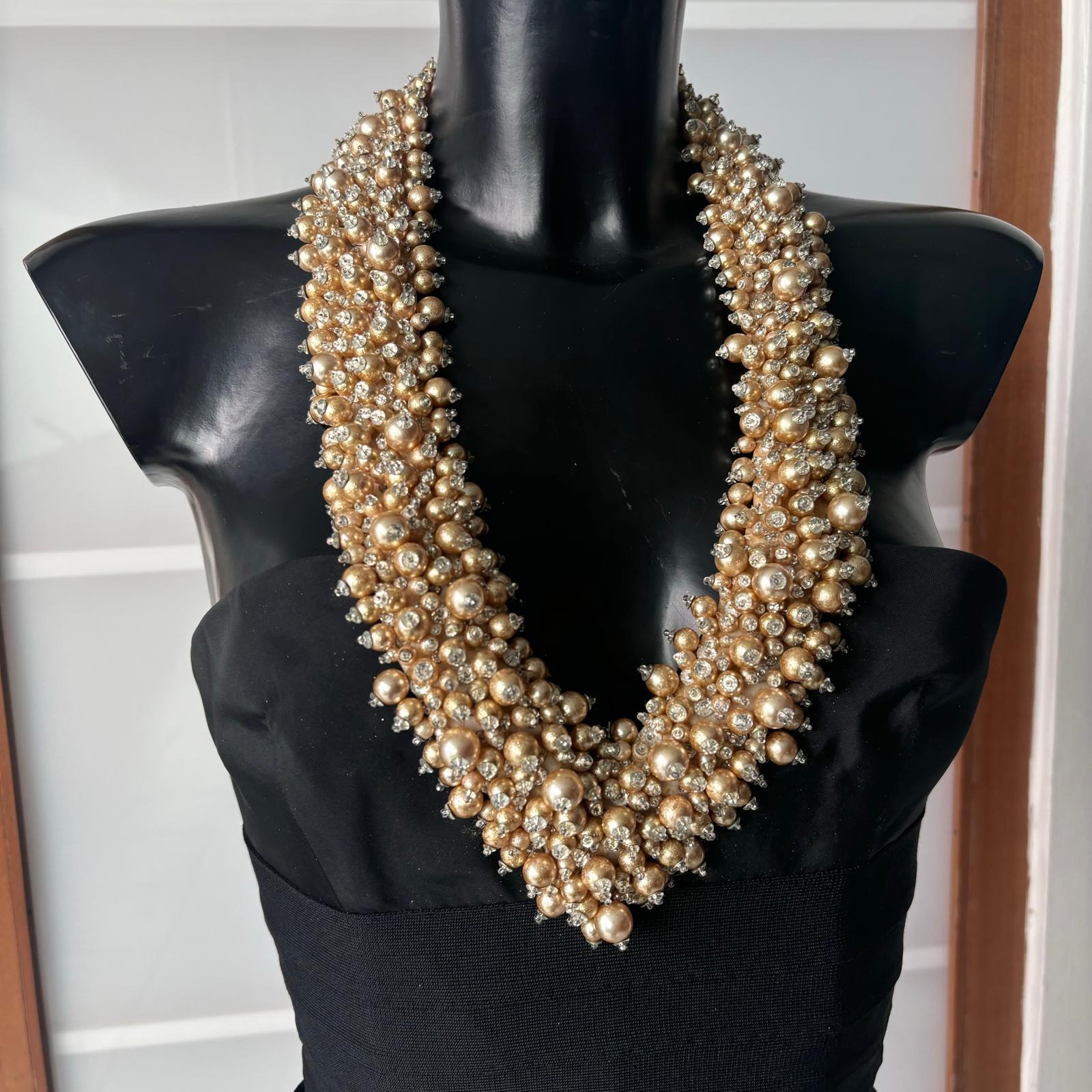 Hervé Léger Couture - Schwarzes Bandagekleid mit Juwelenausschnitt, neuwertig im Zustand „Hervorragend“ im Angebot in Basaluzzo, IT