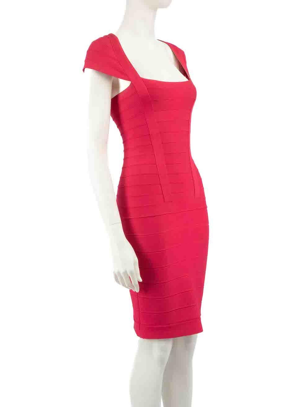 CONDITION is Good. General wear to dress is evident. Moderate signs of wear to the front and back with plucks and pilling to the weave. There is also a small mark to the bust on this used Herve Leger designer resale item.
 
 
 
 Details
 
 
 Pink
 
