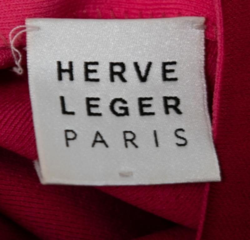 Herve Leger Red Stretch Knit Maxi Skirt XS In Good Condition For Sale In Dubai, Al Qouz 2