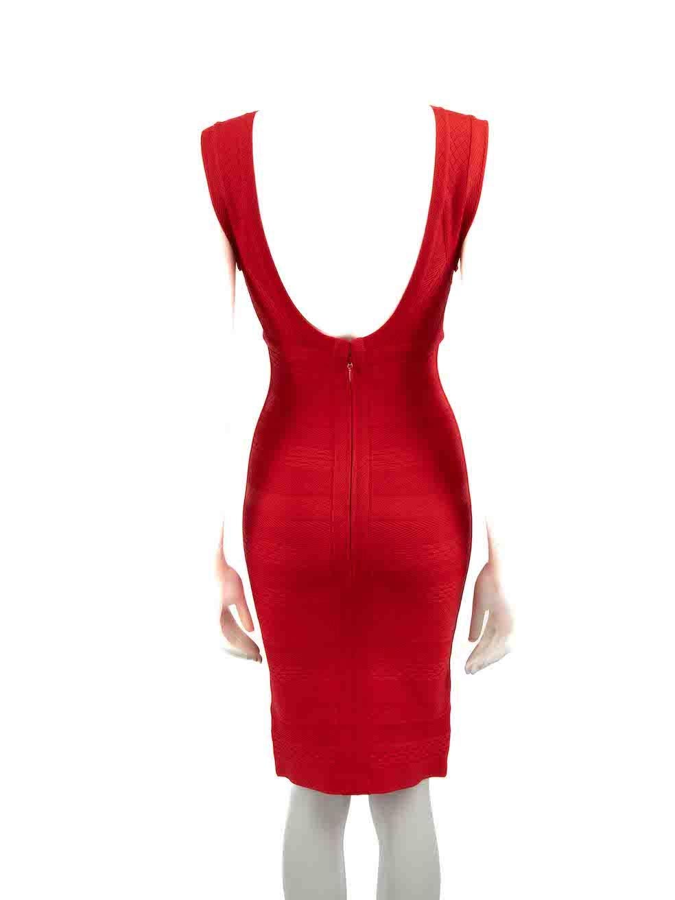 Herve Leger Red V-Neck Knee Length Knit Dress Size S In Good Condition For Sale In London, GB