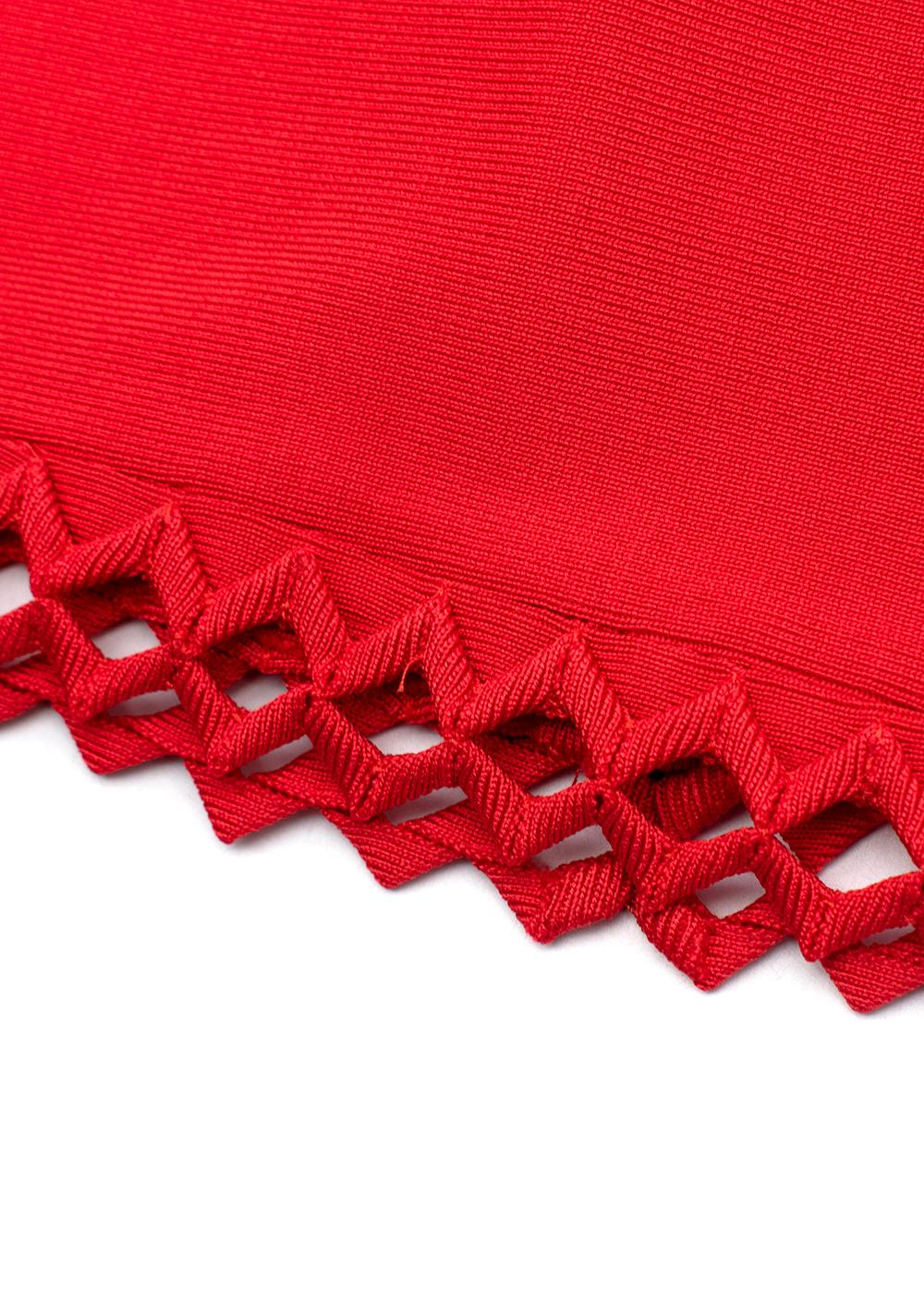 Herve Leger Red Zig-Zag Trim Short Sleeve Bandage Dress For Sale 2