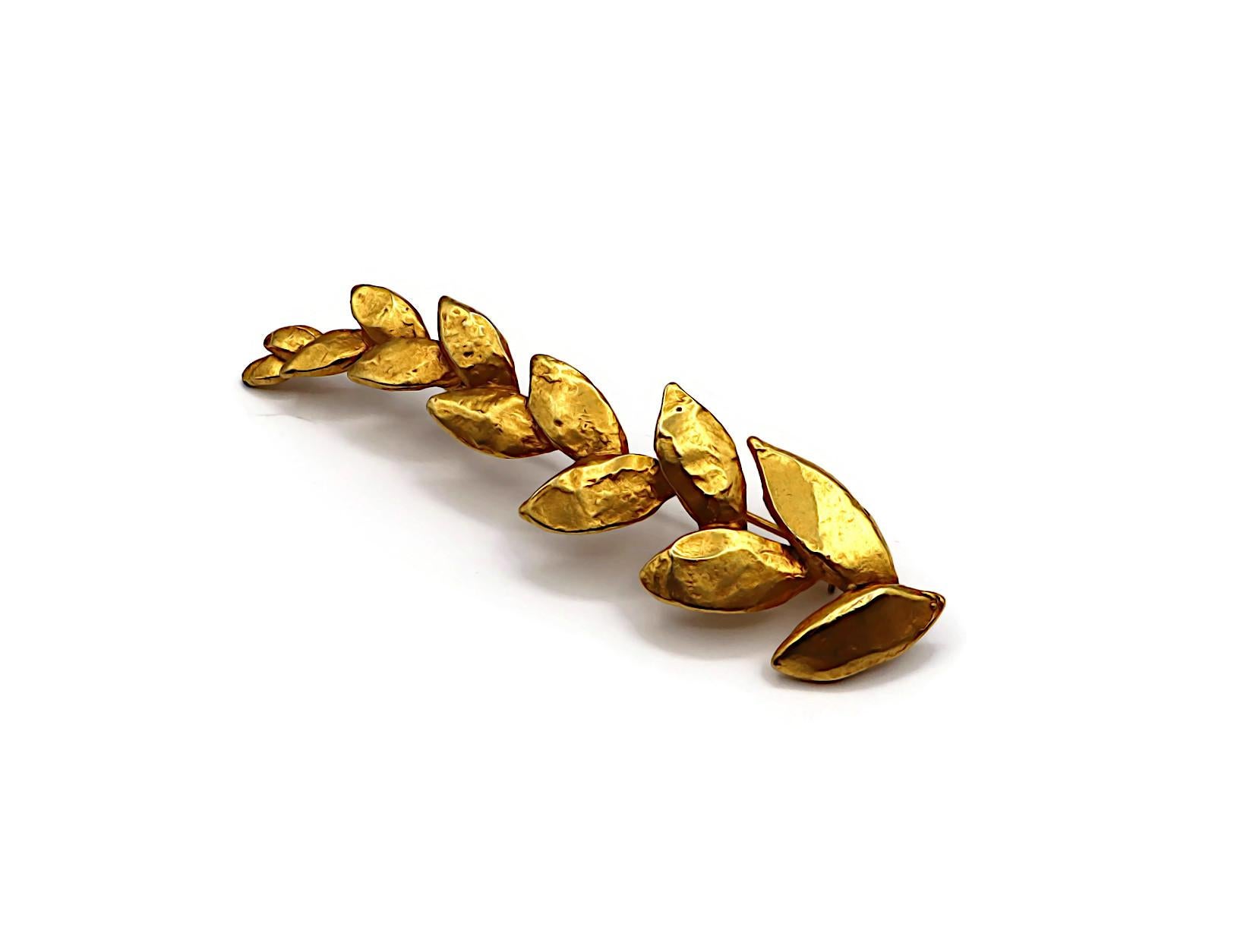 HERVE VAN DER STRAETEN Vintage Texture Gold Tone Foliage Brooch For Sale 1