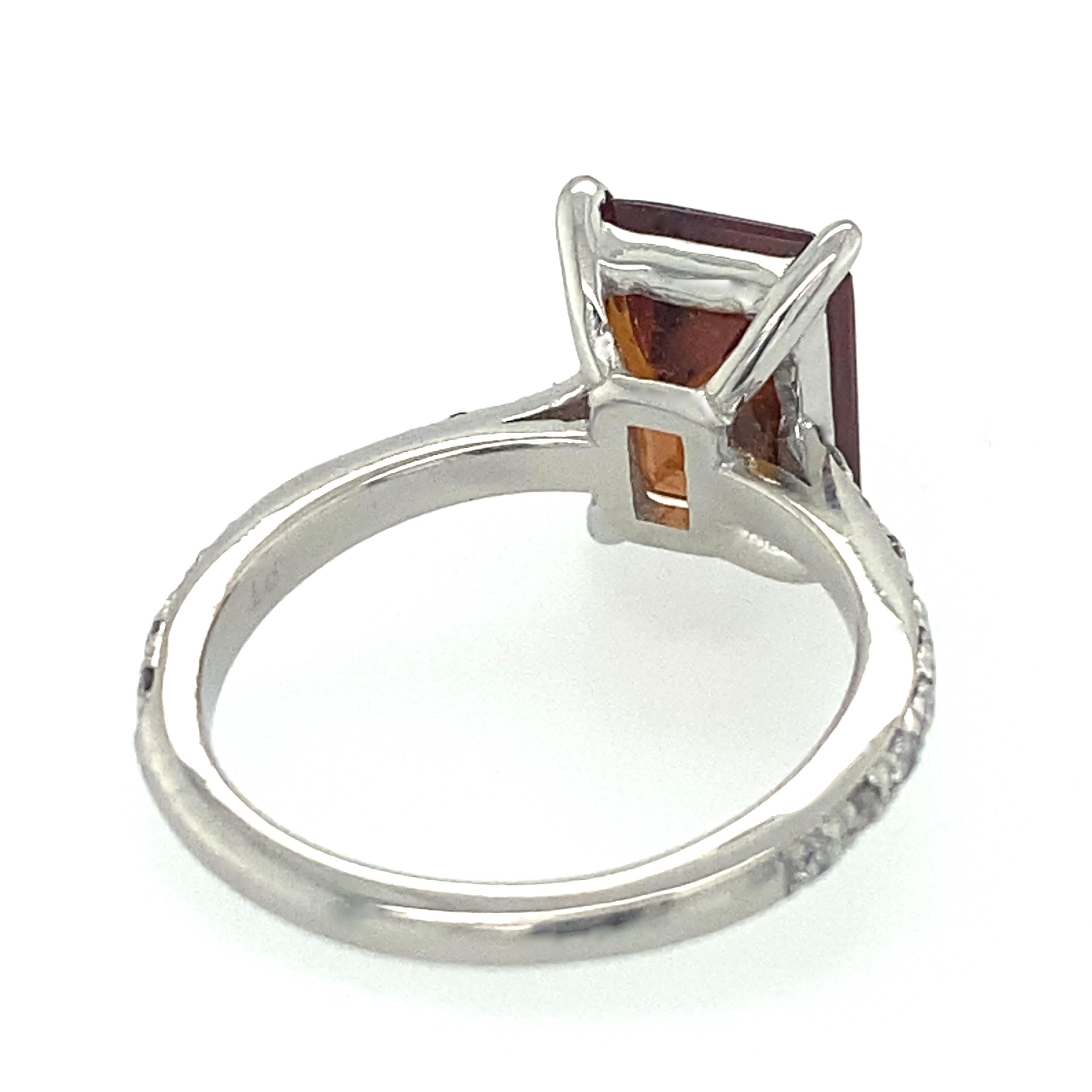 Hessonite Garnet in Platinum Solitaire Ring with Pavé Diamond Shoulders 3