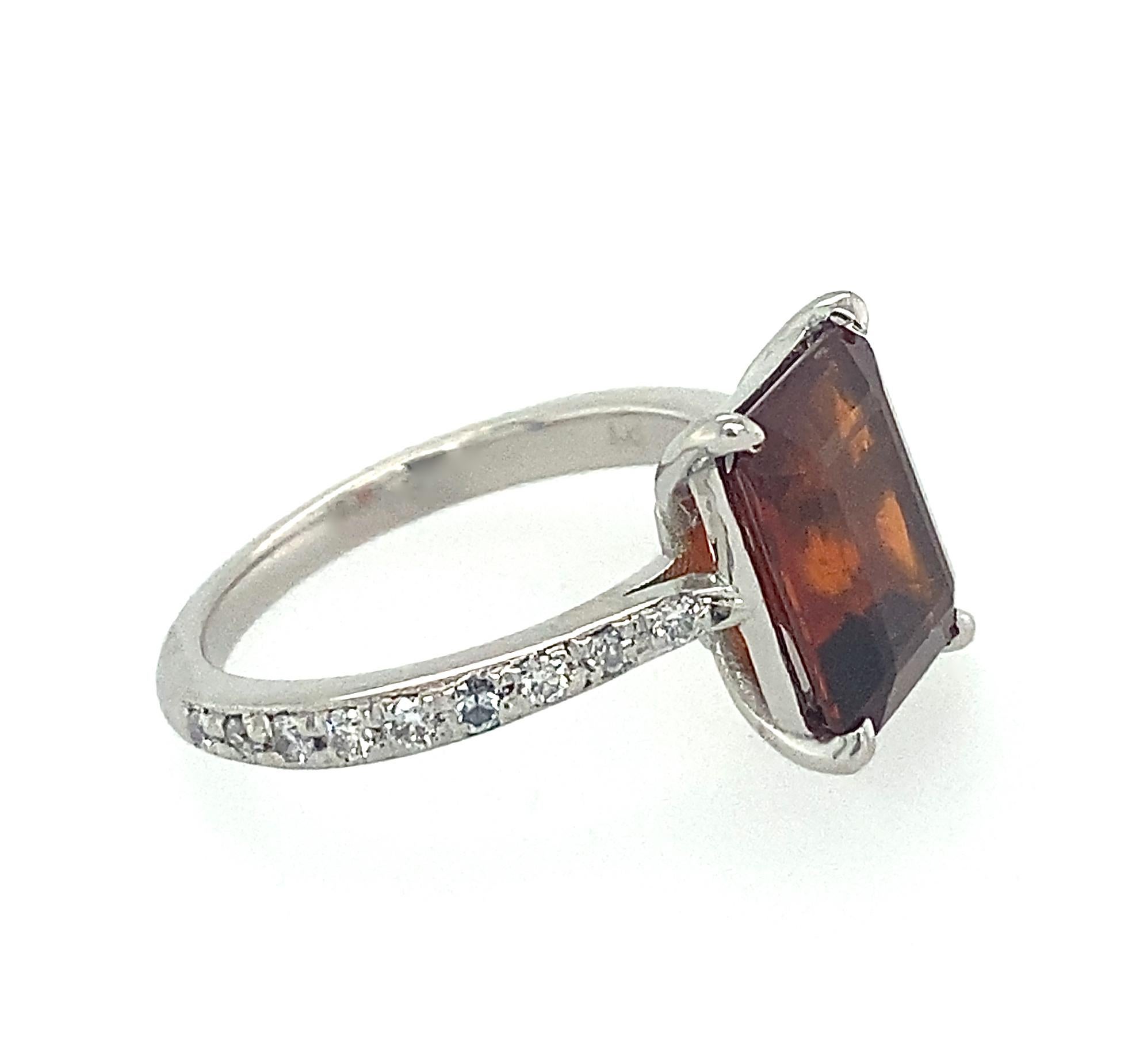Women's or Men's Hessonite Garnet in Platinum Solitaire Ring with Pavé Diamond Shoulders