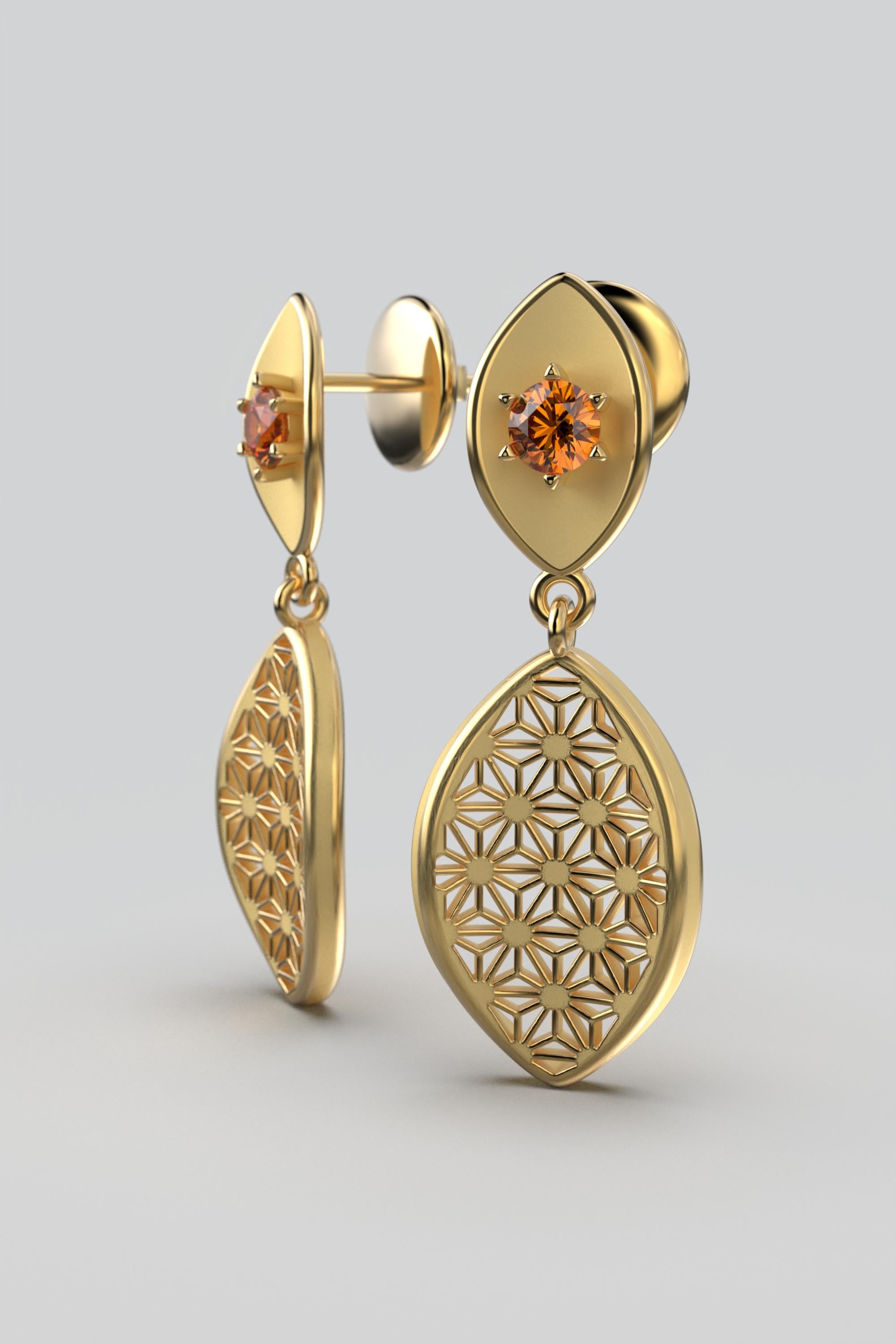 Made to order Italian 18k Gold Earrings.
Discover exquisite Italian Gold Earrings made in Italy. Our collection features stunning Hessonite Mandarin Garnet Earrings, adorned with Sashiko Japanese Pattern for a unique touch. Explore our curated