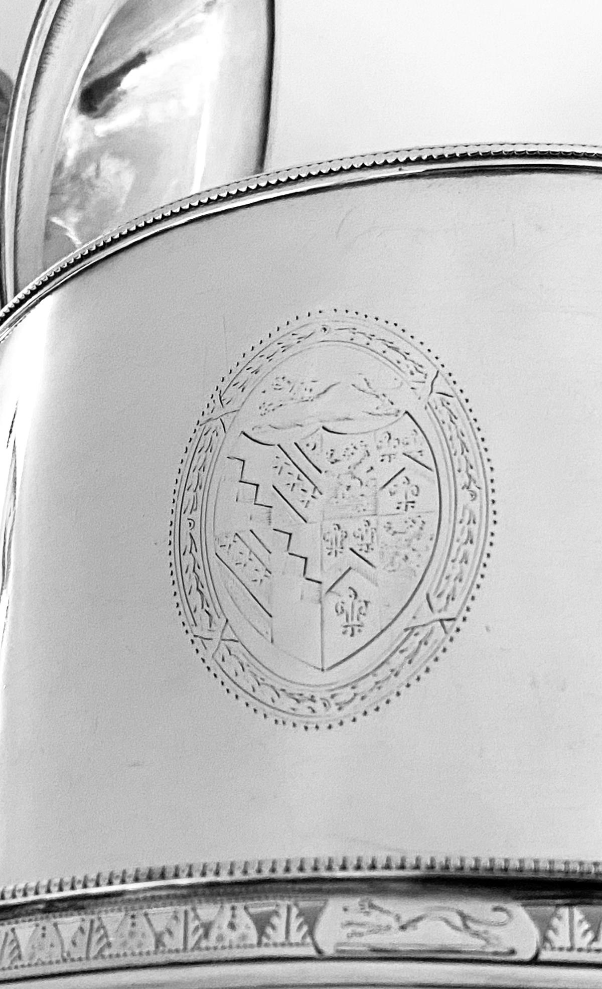 Hester Bateman Georgian Silver Teapot and stand London 1788 In Good Condition For Sale In Toronto, Ontario
