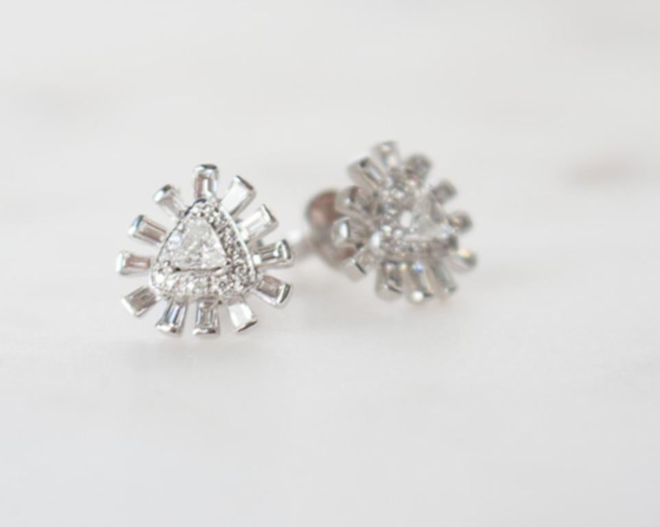 Round Cut Hestia Modern Glamour Diamond Cluster White Gold Stud Earrings For Sale