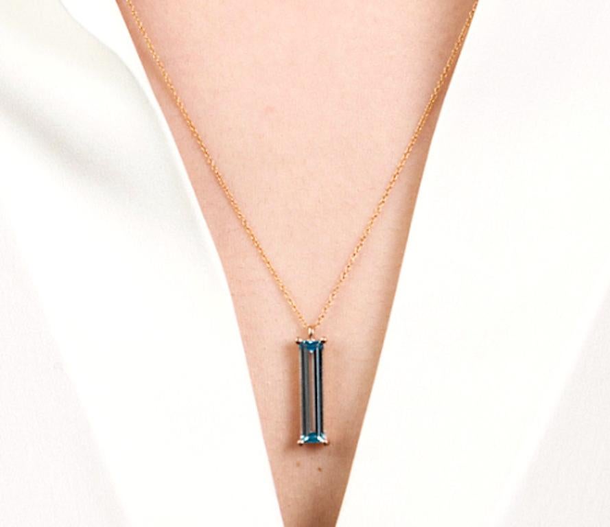 Hestia Modern Elizabeth Aquamarine Gemstone Pendant Necklace In New Condition For Sale In Toronto, Ontario