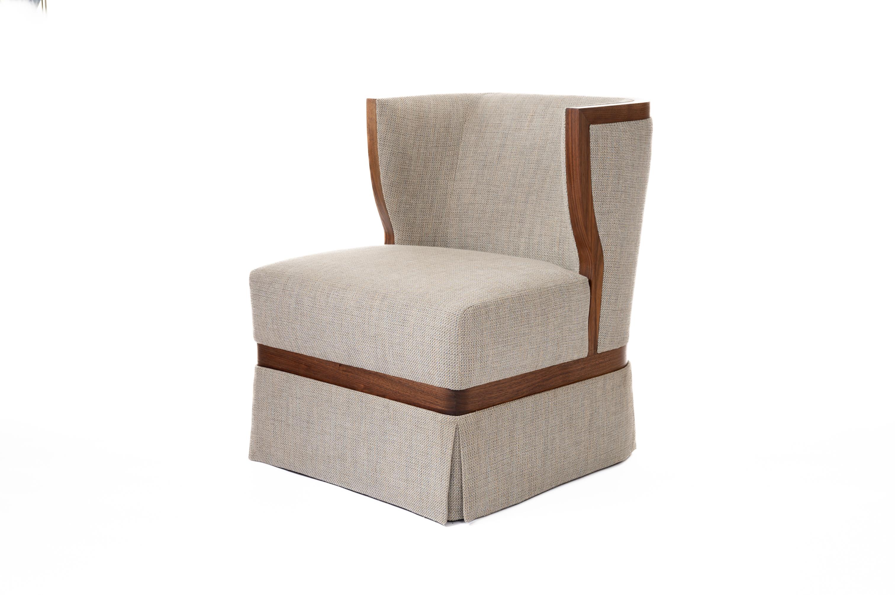 Américain Chaise tournante à jupe Heston en vente