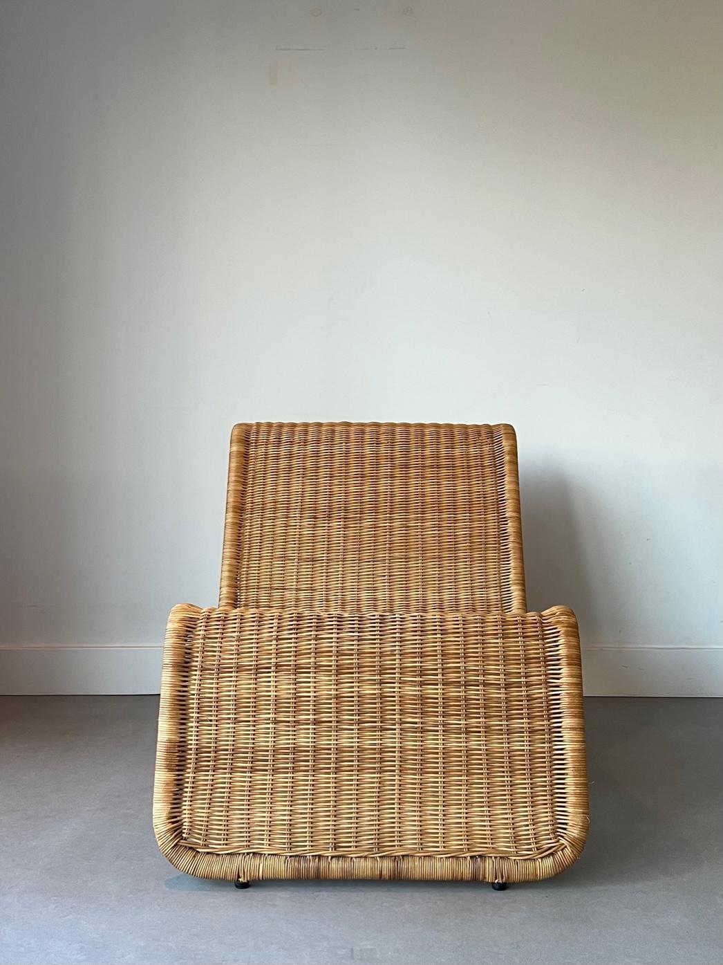 This stunning and very comfortable rattan lounge chair is called Hestra and was produced by Ikea around the same time (1982) as the of design of Tito Agnoli, the P3, made by Pierantonio Bonacina. This is more however is more sloping chair. The chair