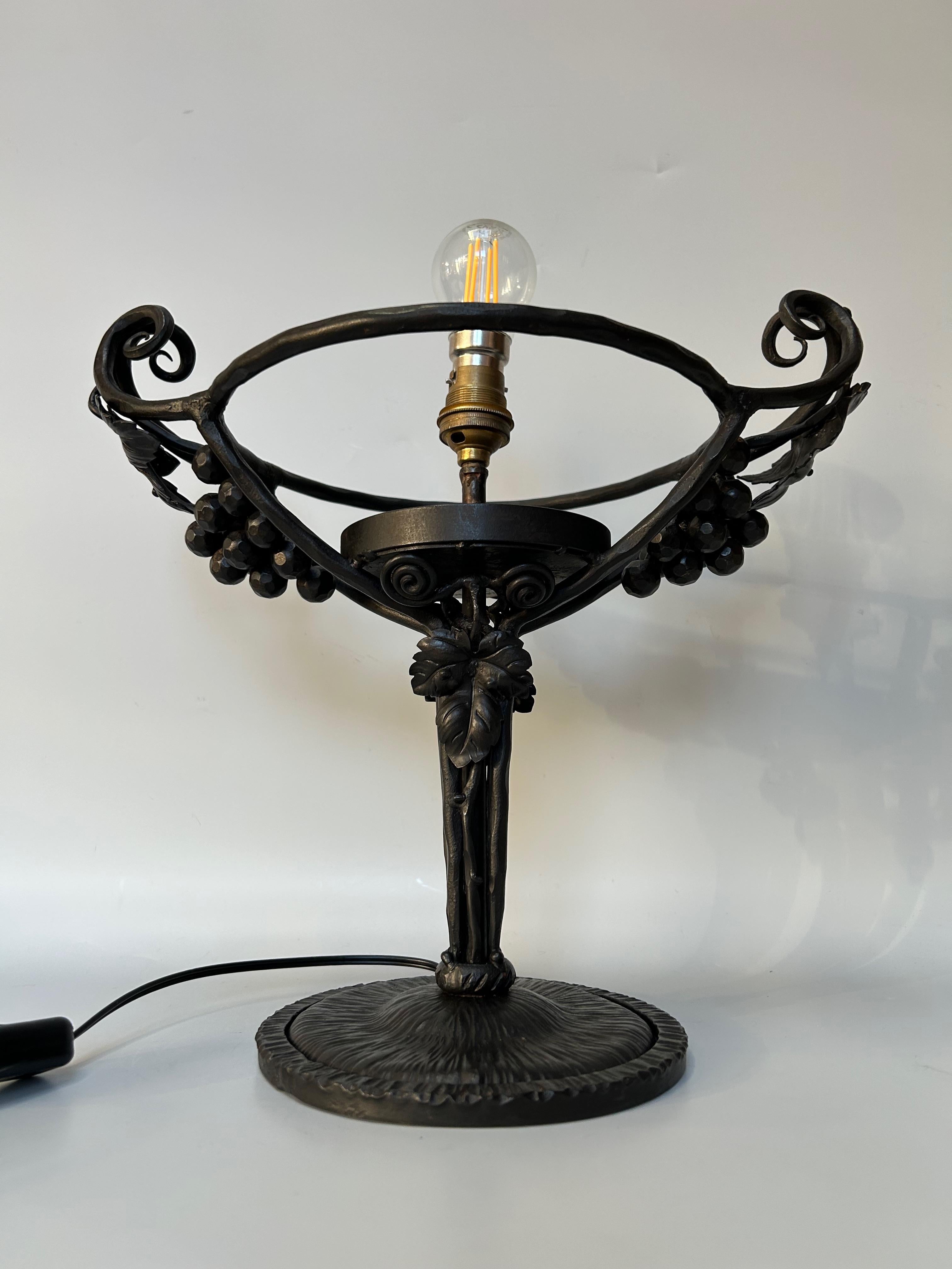 Glass Hettier and Vincent Art Deco Lamp