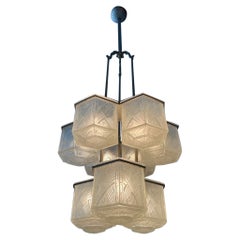 Hettier and Vincent Chandelier