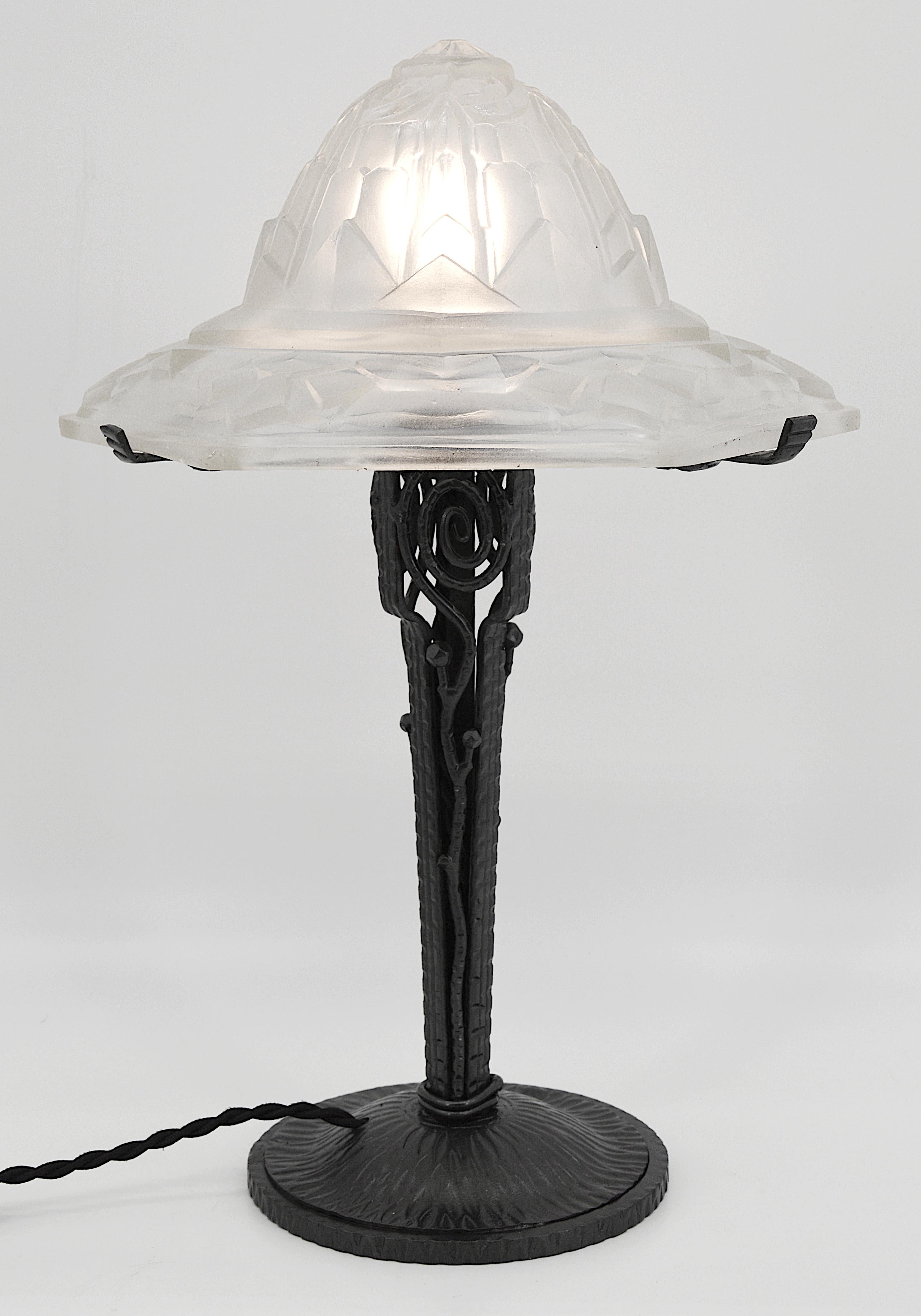 French Hettier-Vincent Art Deco Table Lamp, France, 1920 For Sale