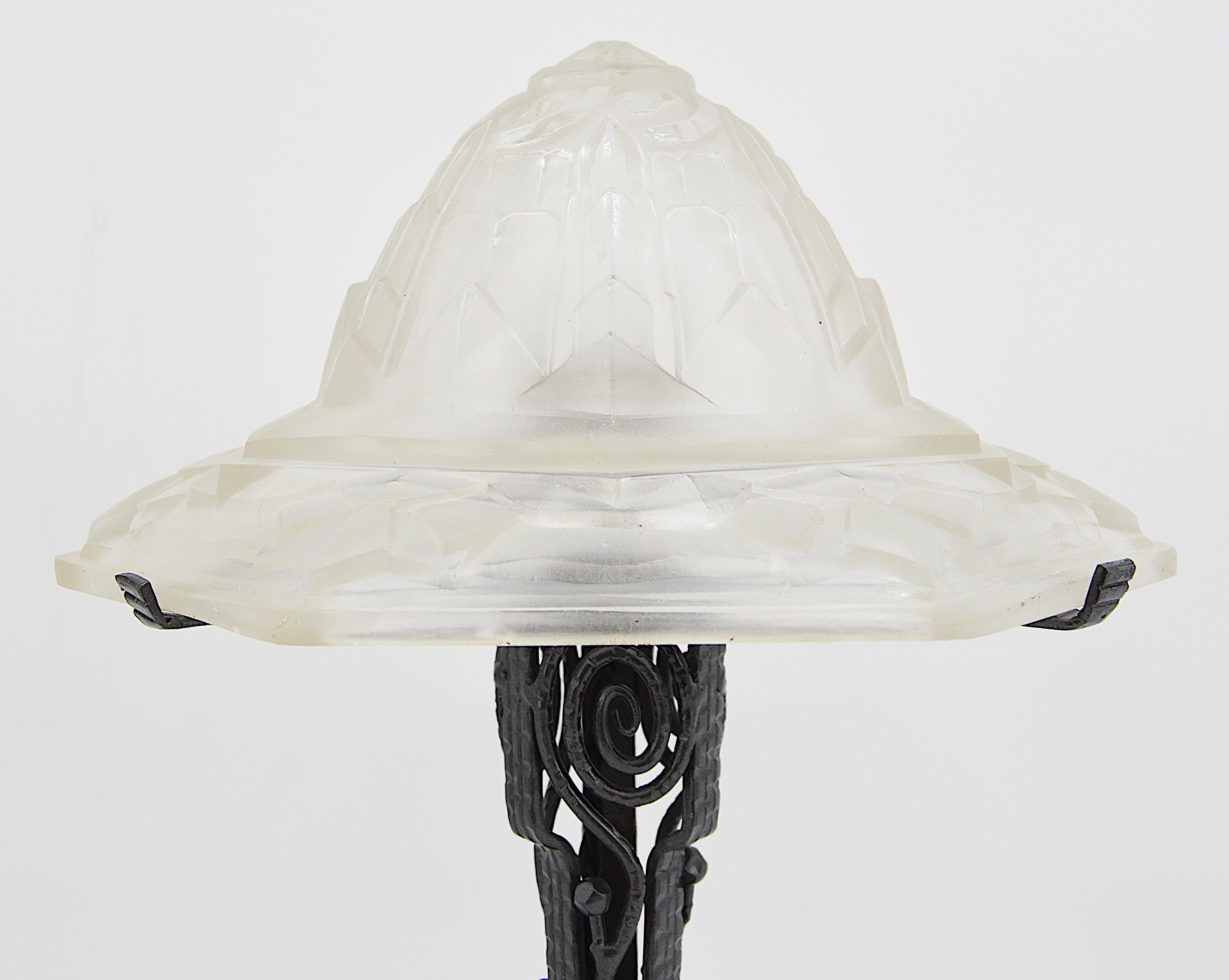 Hettier-Vincent Art Deco Table Lamp, France, 1920 In Good Condition For Sale In Saint-Amans-des-Cots, FR