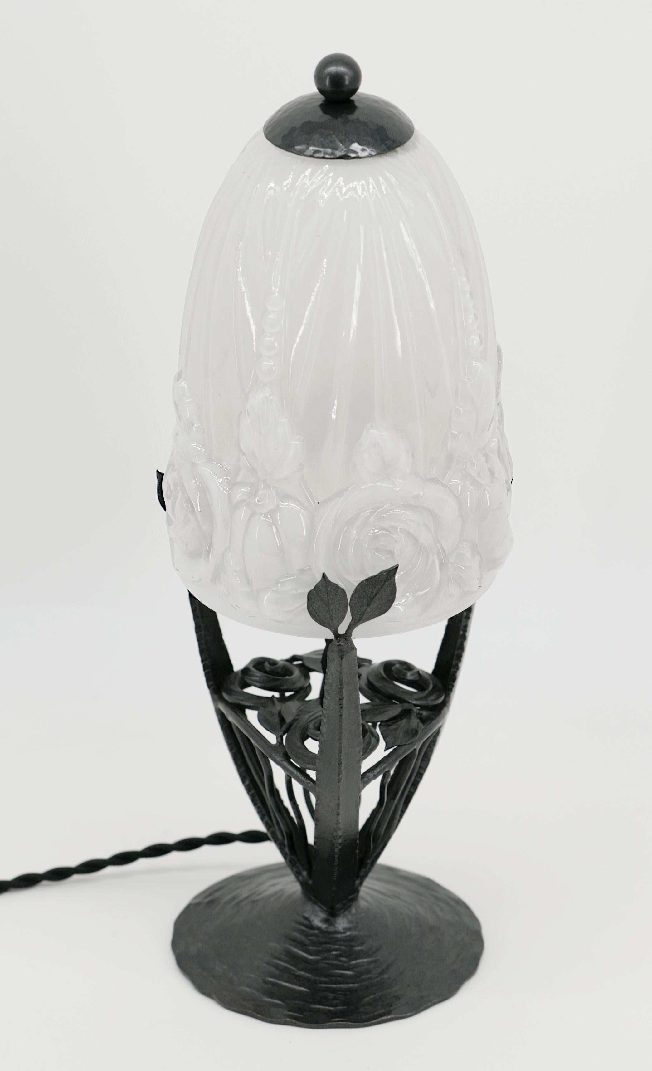 Francese HETTIER & Vincent & Baccarat Rara lampada da tavolo Art Deco, 1920 in vendita