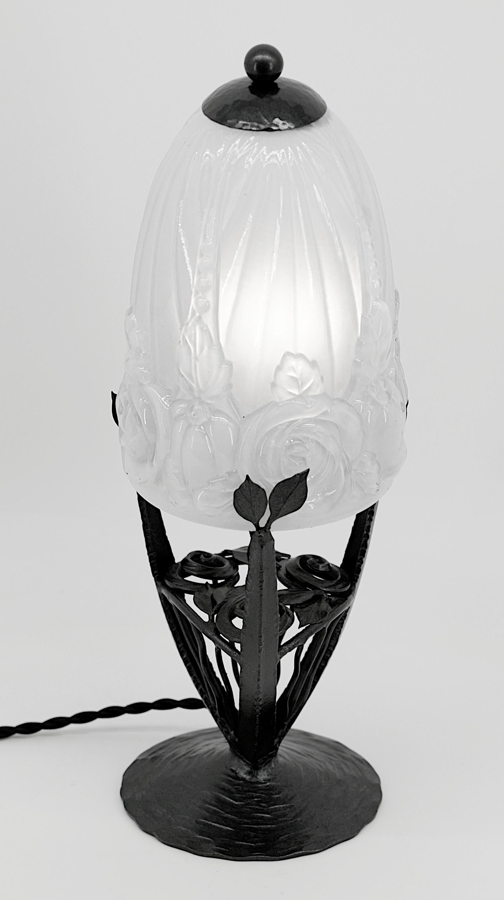 Inizio XX secolo HETTIER & Vincent & Baccarat Rara lampada da tavolo Art Deco, 1920 in vendita
