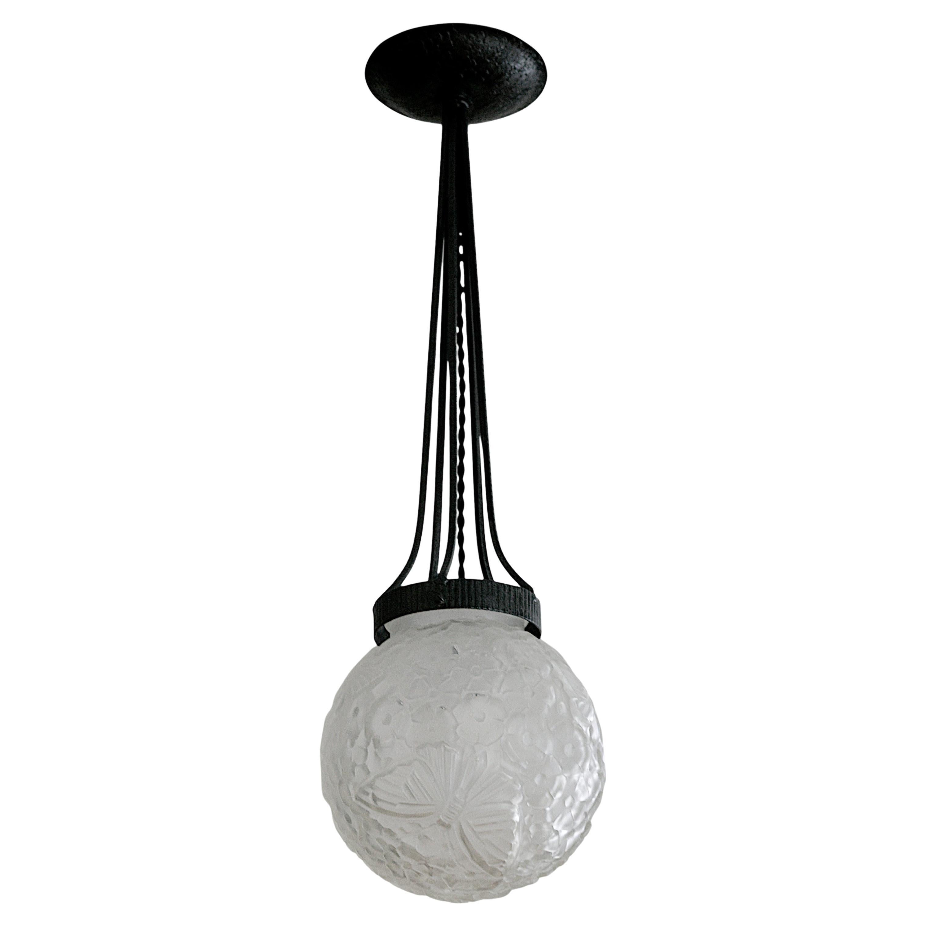 HETTIER & Vincent Lampada a soffitto a farfalla in stile Art Déco francese, 1920 in vendita