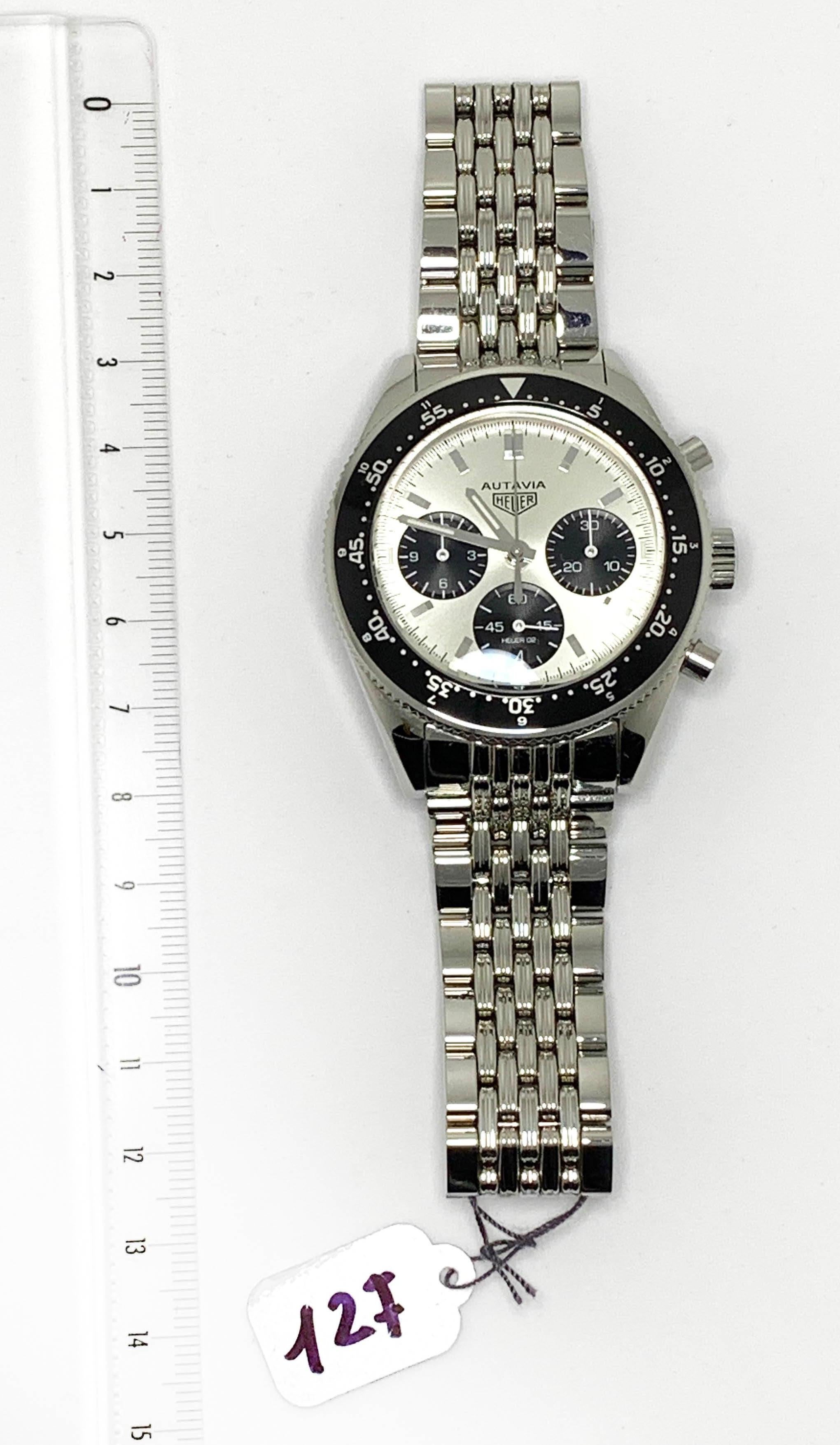 HEUER
Autavia
2 limited edition Jack Heuer
85th anniversary
steel/wristband steel
silver dial
3 black meters
automatic
new / box / papers
4100 euros