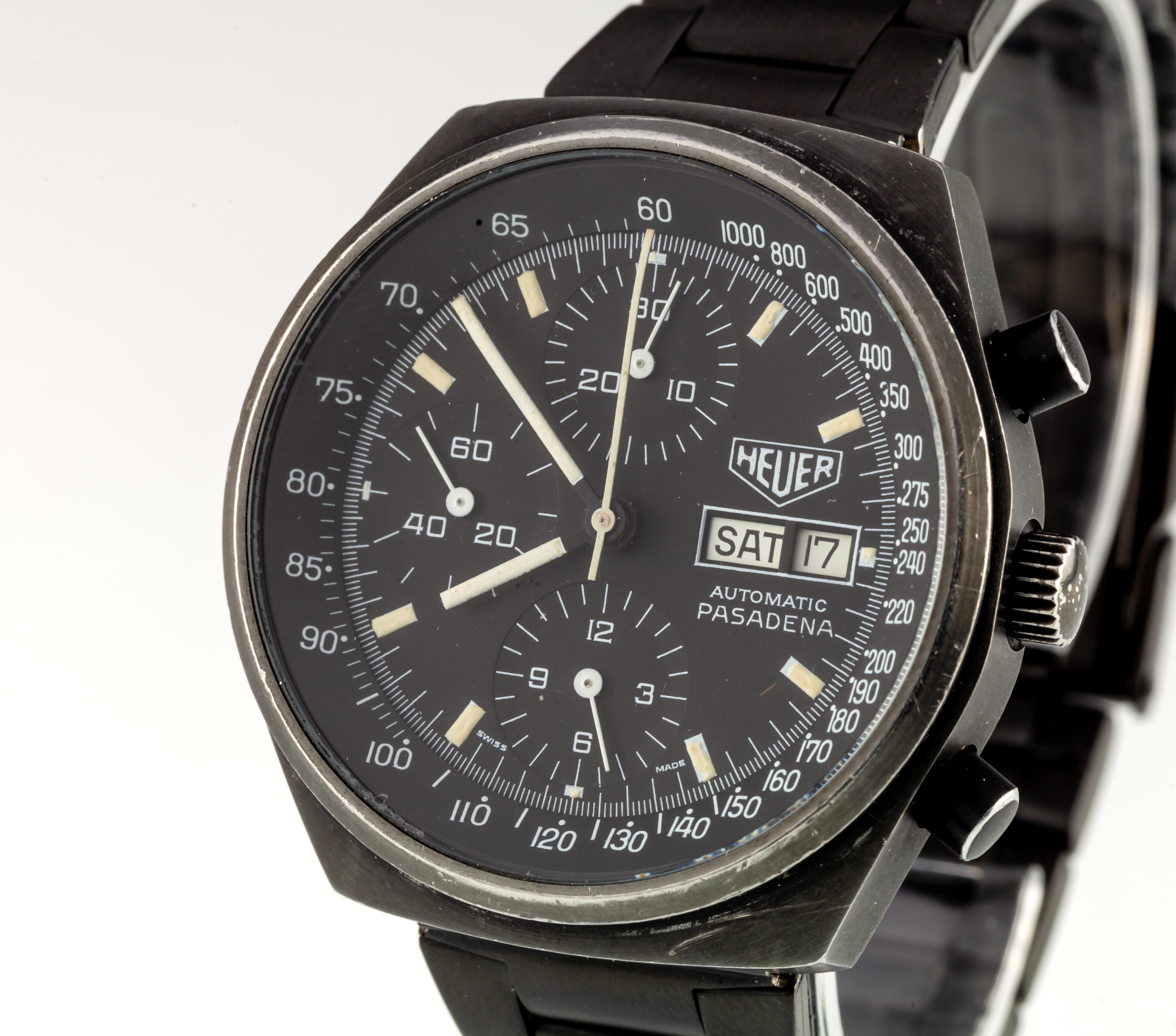 Moderne Heuer Chronographe automatique Pasadena avec fonction jour/date et cadran noir 750.501 en vente