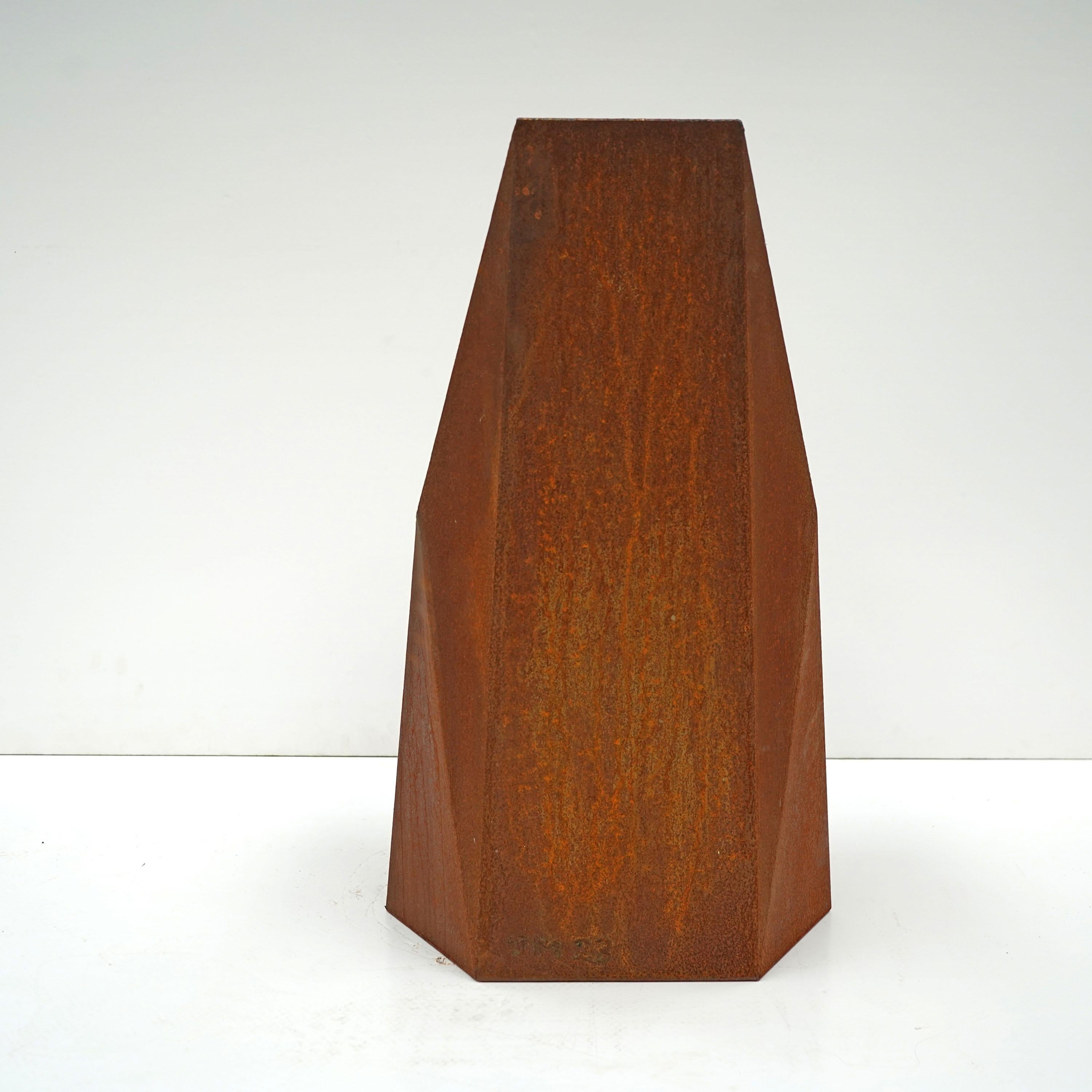 Silla Hex Corten de acero soldado y acero inoxidable pulido espejo de Julian Mayor Otro en venta