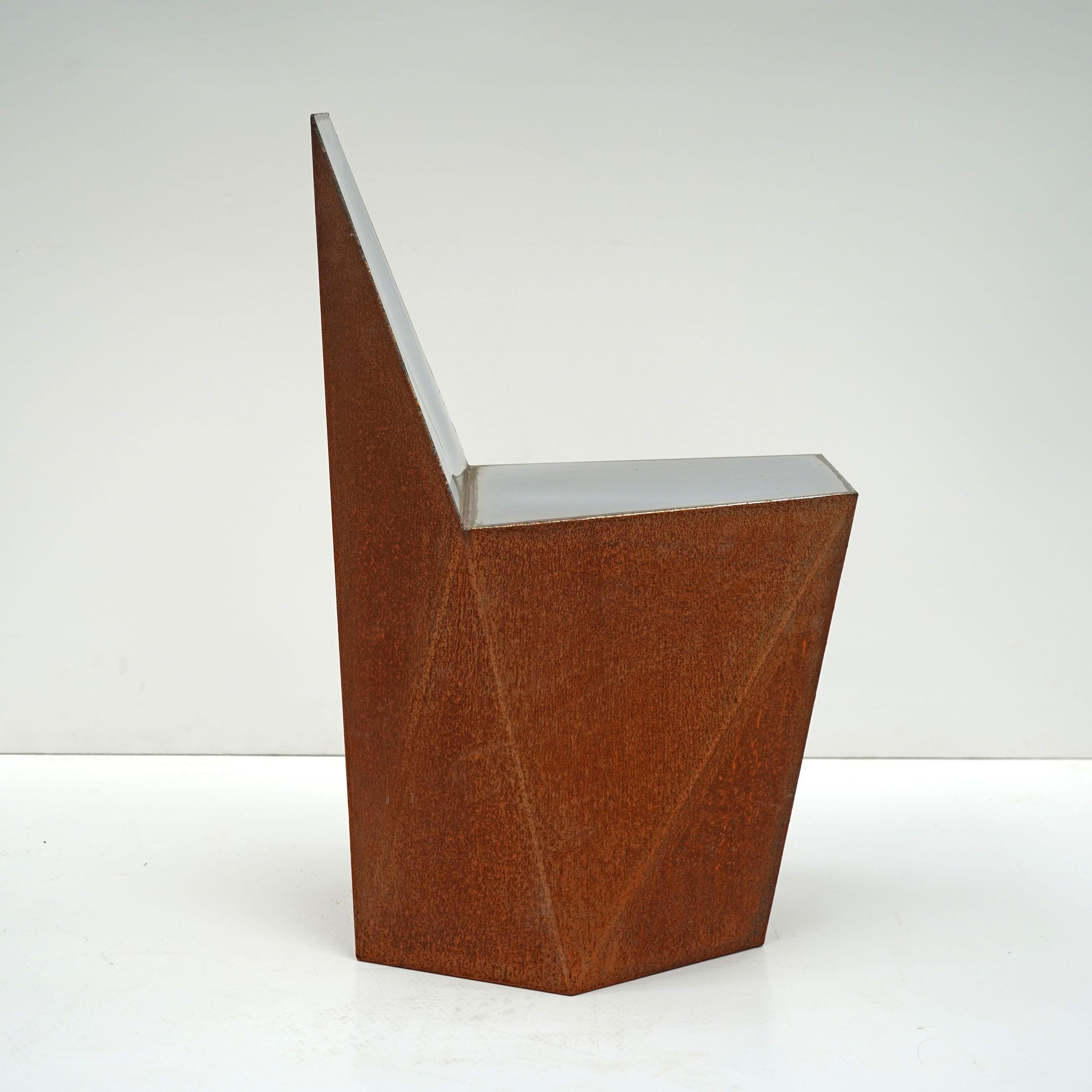 Silla Hex Corten de acero soldado y acero inoxidable pulido espejo de Julian Mayor Siglo XXI y contemporáneo en venta