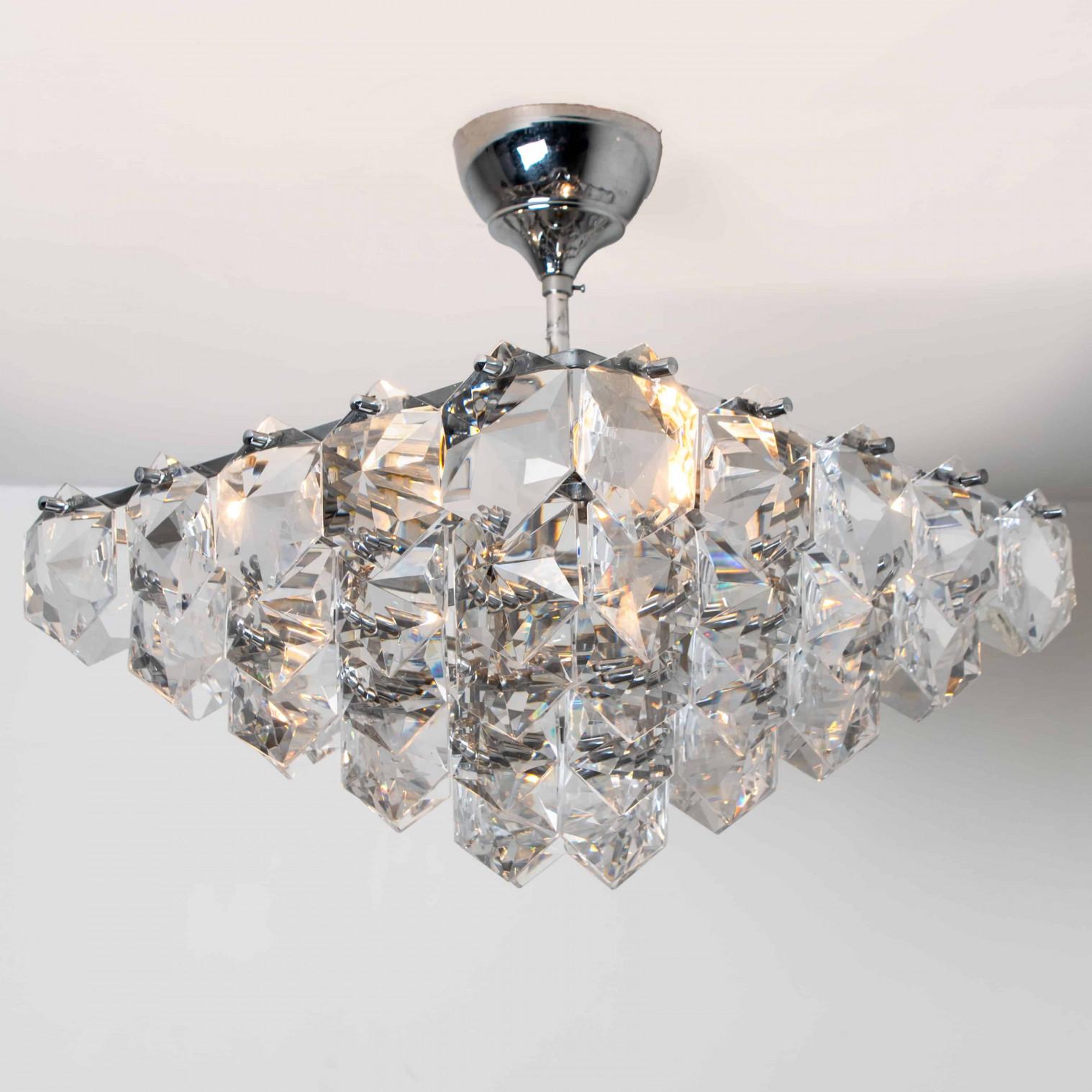 Lampada a sospensione Kinkeldey in cristallo cromato esagonale, 1970 in vendita 3