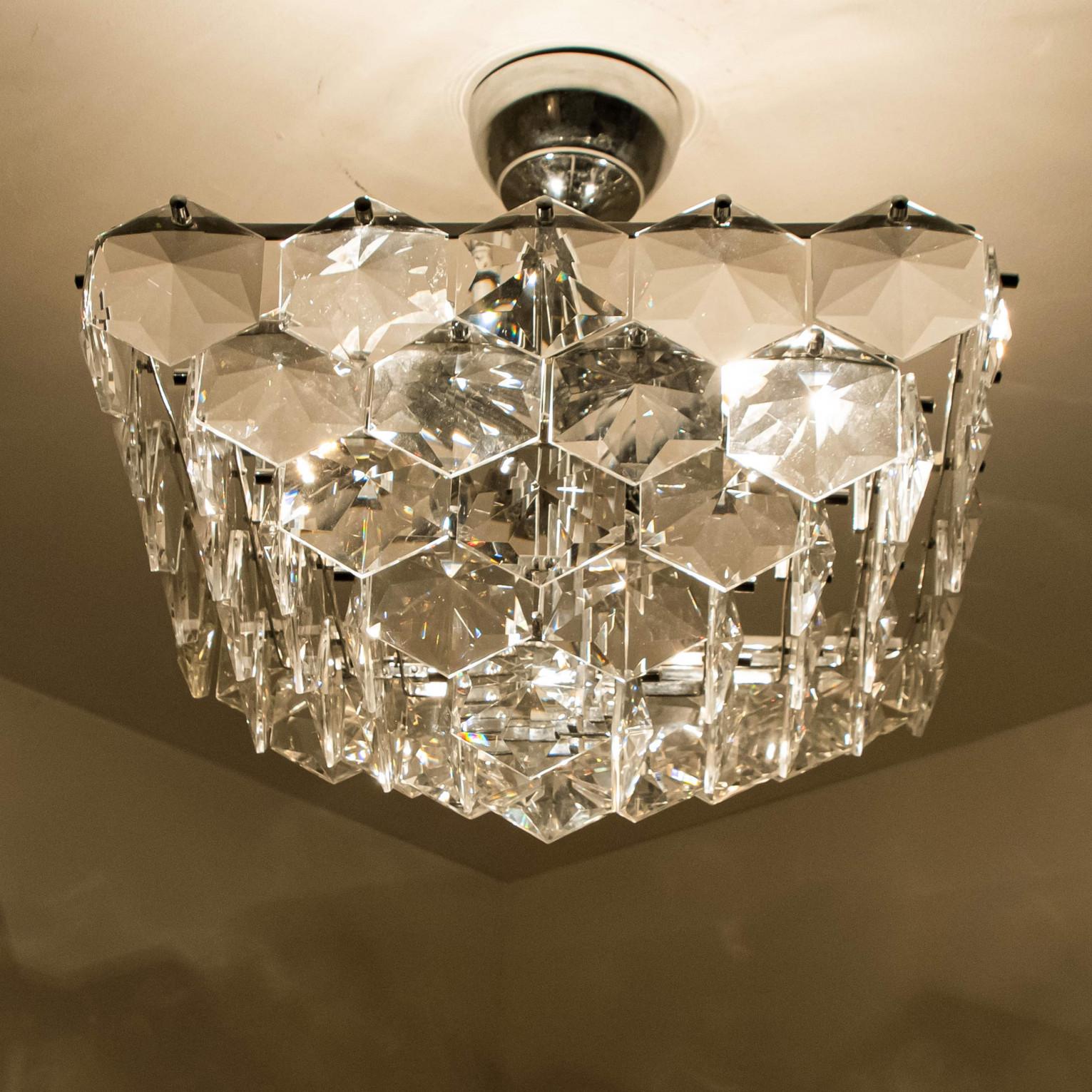 Tedesco Lampada a sospensione Kinkeldey in cristallo cromato esagonale, 1970 in vendita