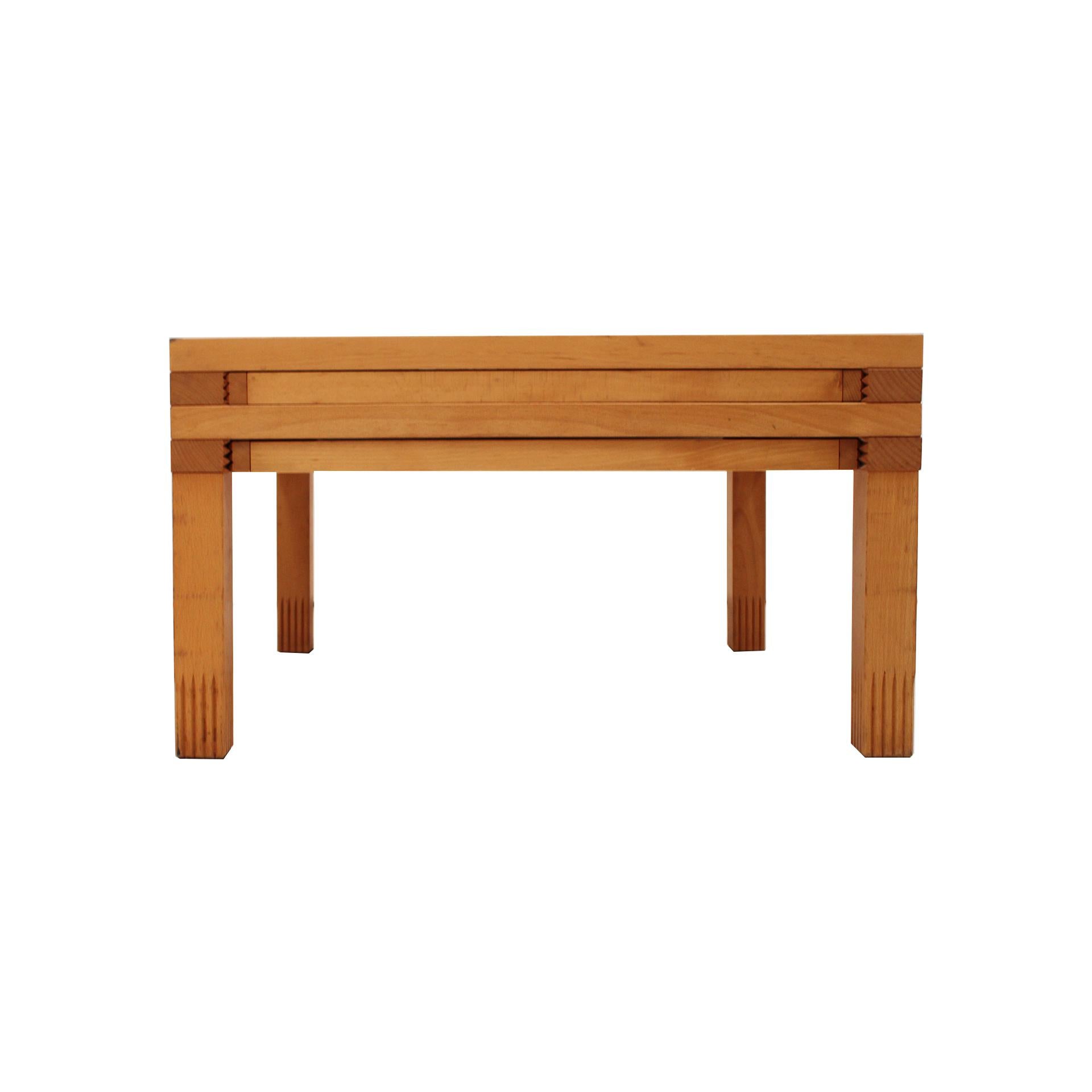 Hexa Model Table Designed by Bernard Vuarnesson, Edited by Bellato 80s. In Good Condition For Sale In Madrid, ES