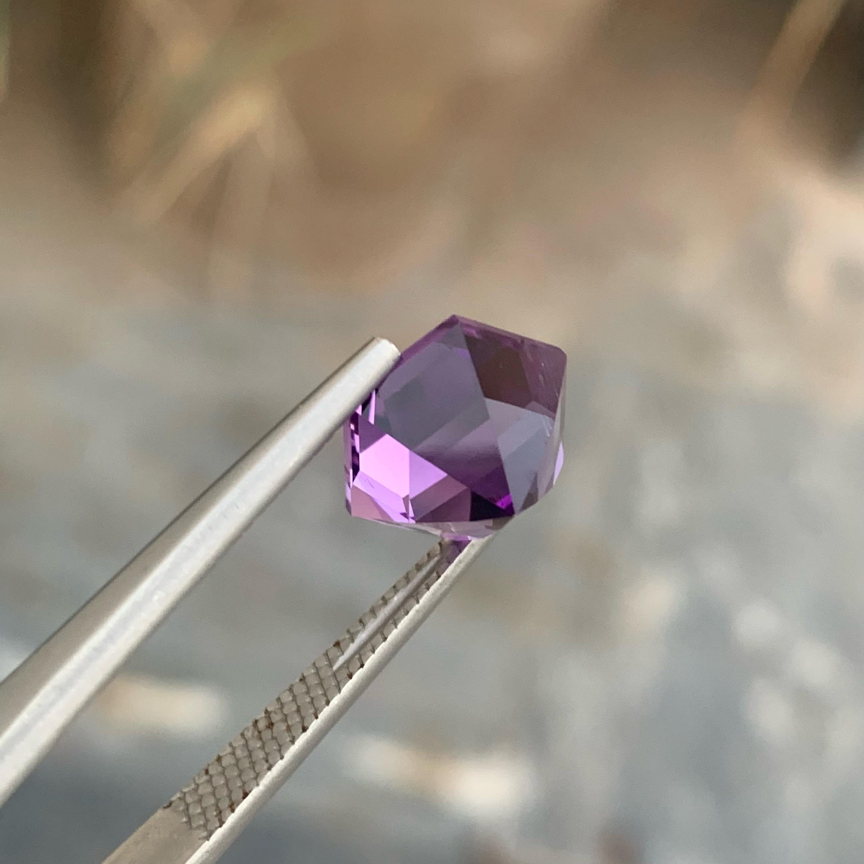 Weight 5.00 carats 
Dimensions 11.9 x 10.4 x 8.5 mm
Treatment None 
Origin Brazil 
Clarity Loupe Clean 
Shape Hexagon 
Cut Hexagonal 



Experience the enchanting beauty of our Hexagonal Cut Amethyst, a stunning 5.00 carat gemstone sourced from the