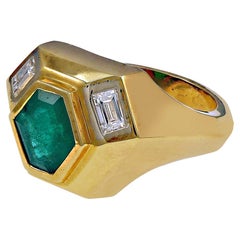 Vintage Hexagon Cut Emerald and Diamond Gold Ring