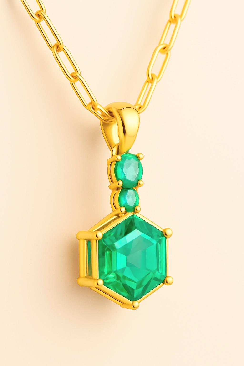 Hexagon-Cut Smaragd Anhänger Halskette - 18 k Gelbgold (Modernistisch) im Angebot