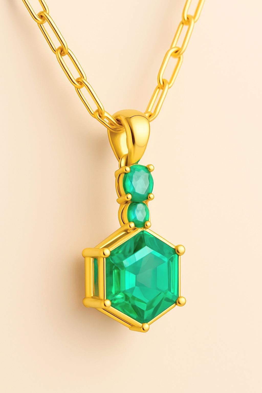 Hexagon-Cut Smaragd Anhänger Halskette - 18 k Gelbgold für Damen oder Herren im Angebot
