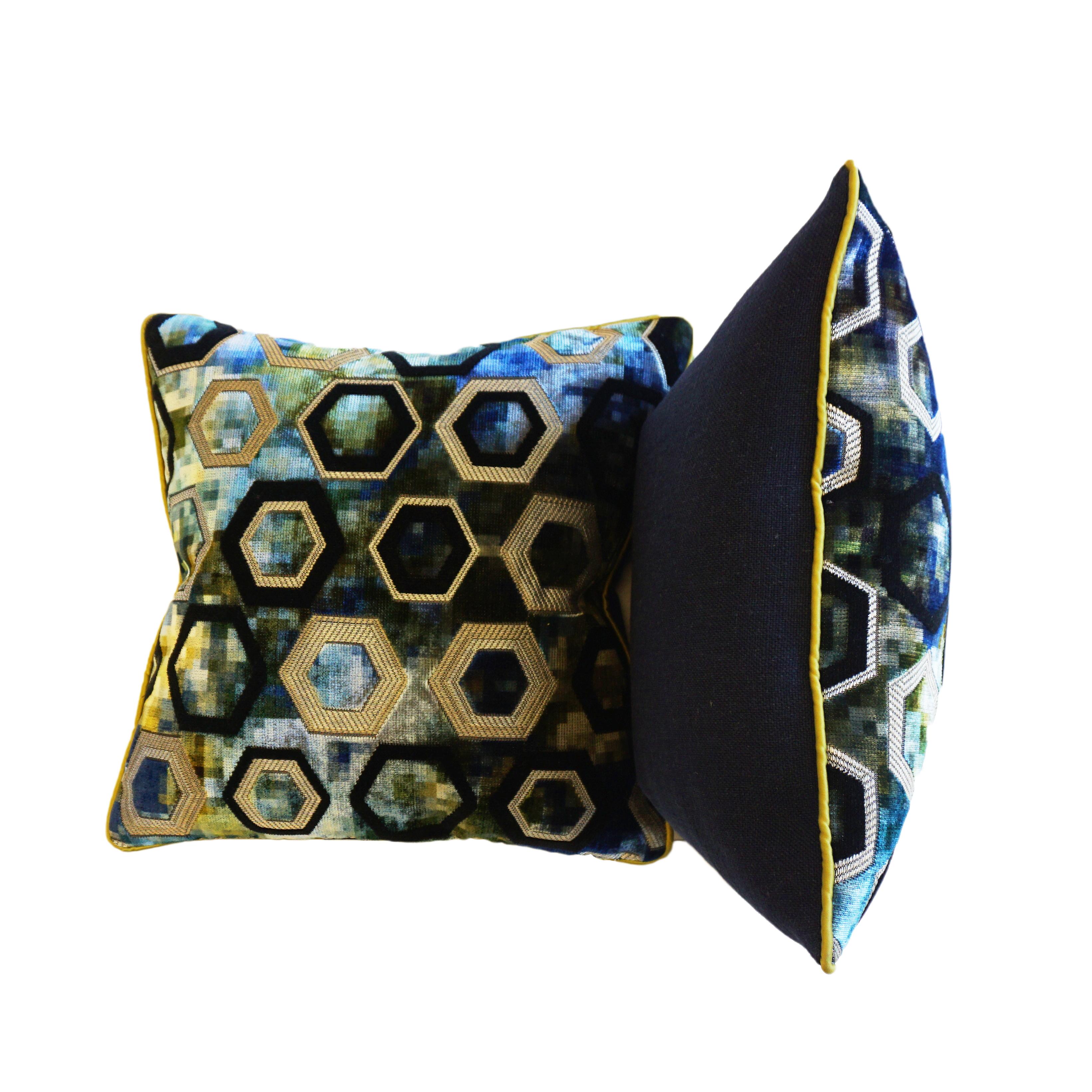 Hexagon Cut Velvet Throw Pillows In Excellent Condition In Greenwich, CT