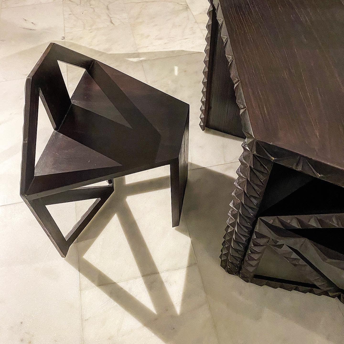 Hexagon Illusion Table and Chairs Set Made of Solid Teakwood For Sale 3