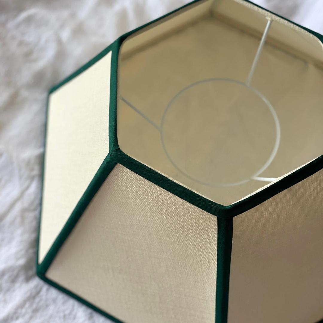 Pantalla hexagonal de lino, ribete verde - 14