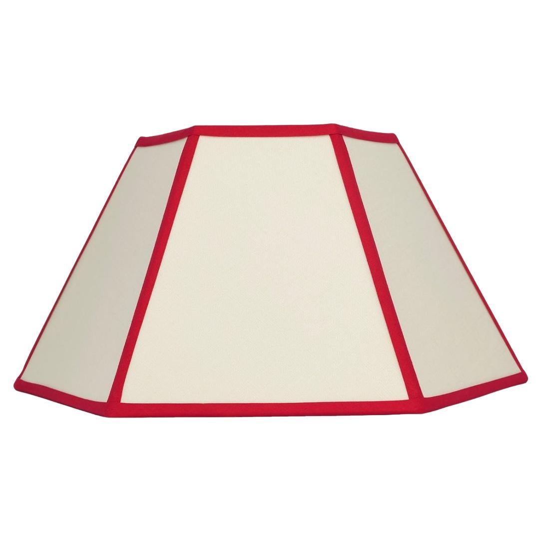 Paralume esagonale in lino, finiture rosse - 16" - Montaggio UK/EU in vendita