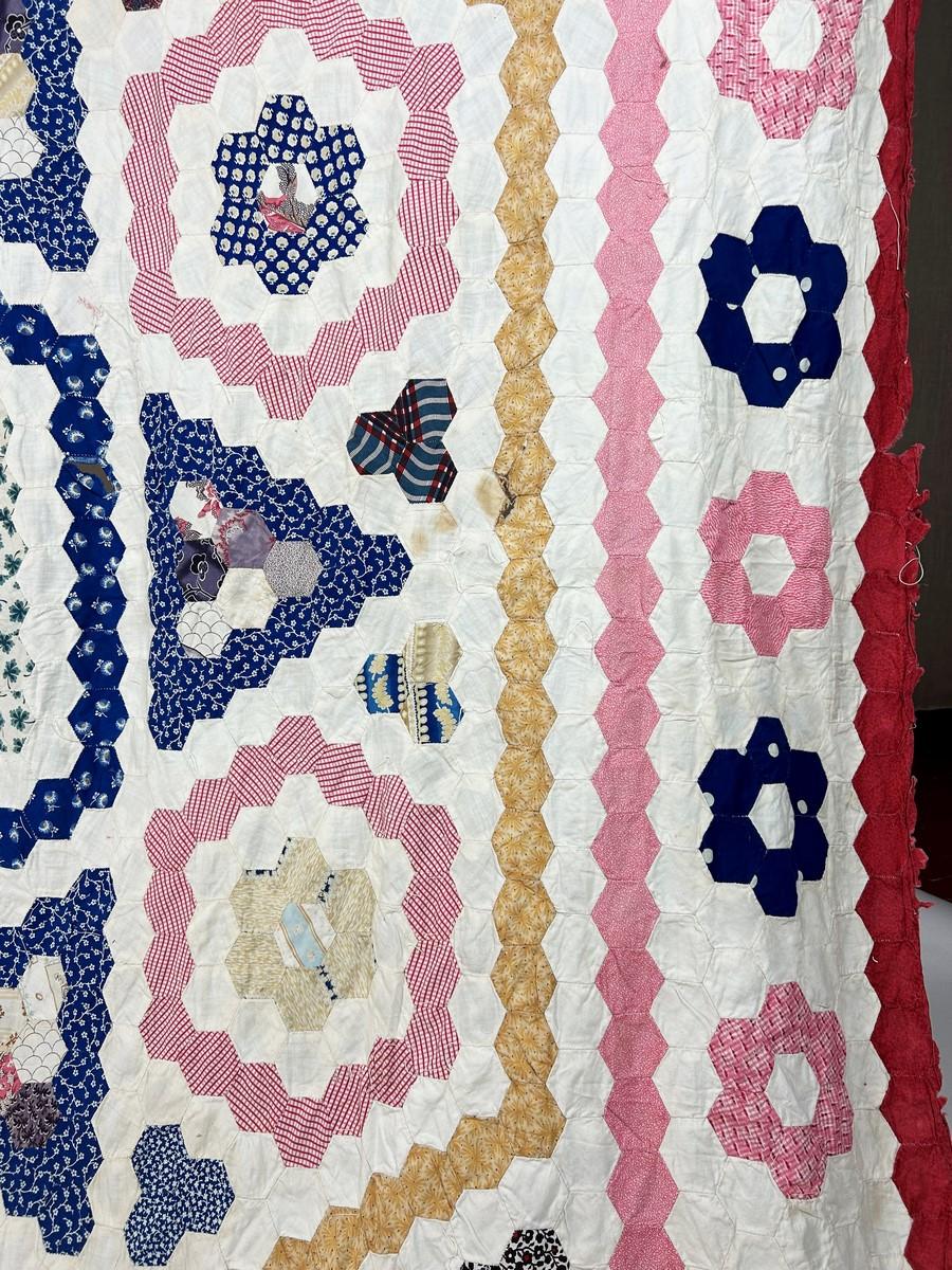 Hexagon patchwork in printed cotton - USA Circa 1860 For Sale 3