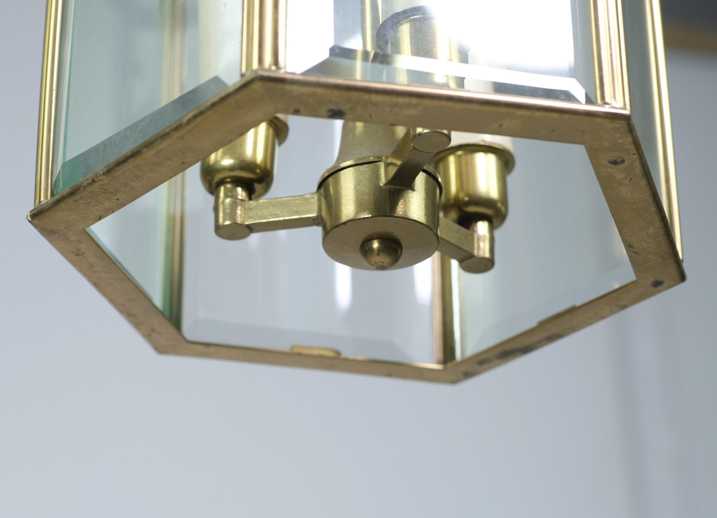Hexagon Style Brass Beveled Glass Lantern Pendant Light For Sale 1