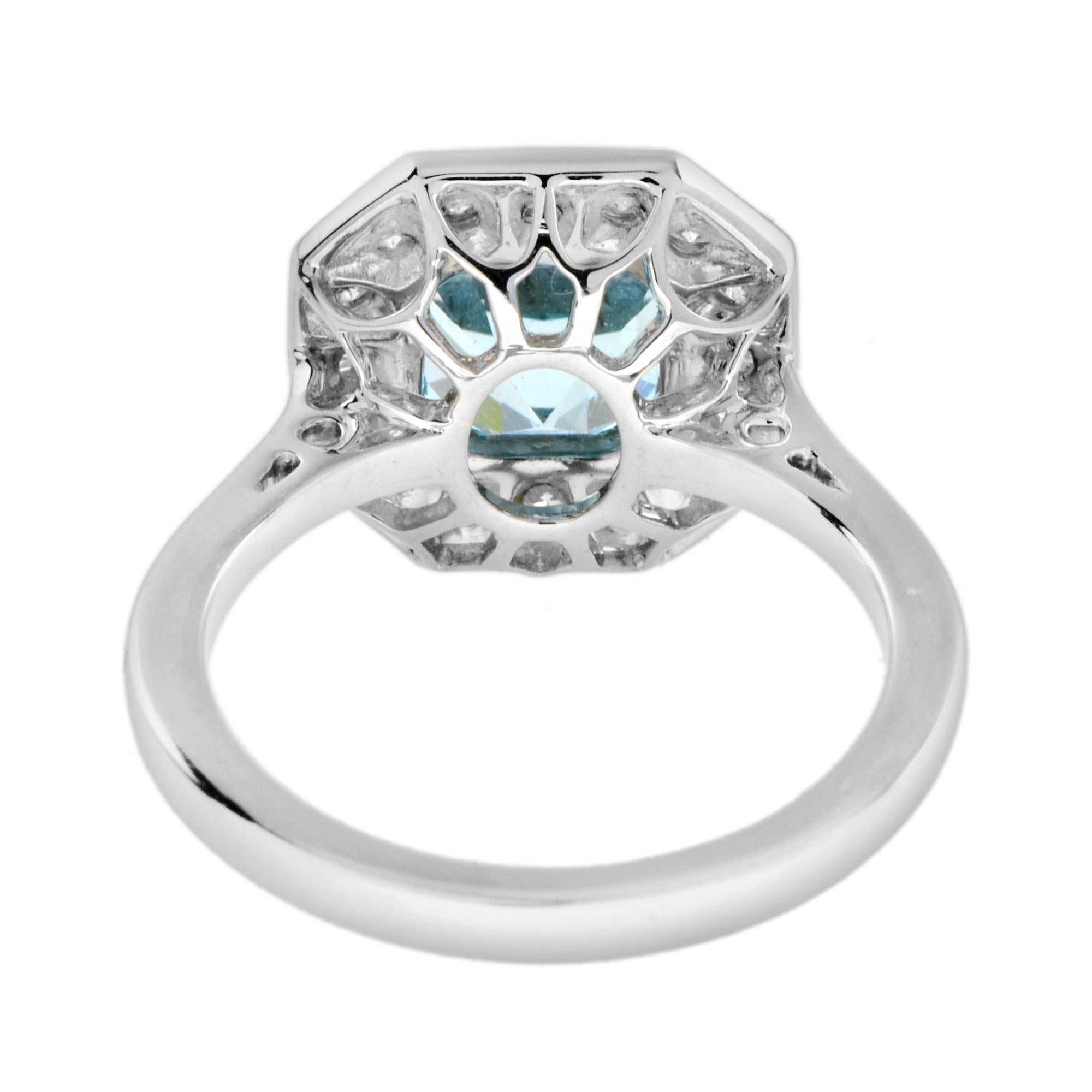 Ottagono Anello esagonale con Topazio Blu Svizzero e diamanti in stile Art Deco con incastonatura a raggiera in oro bianco 14 carati in vendita