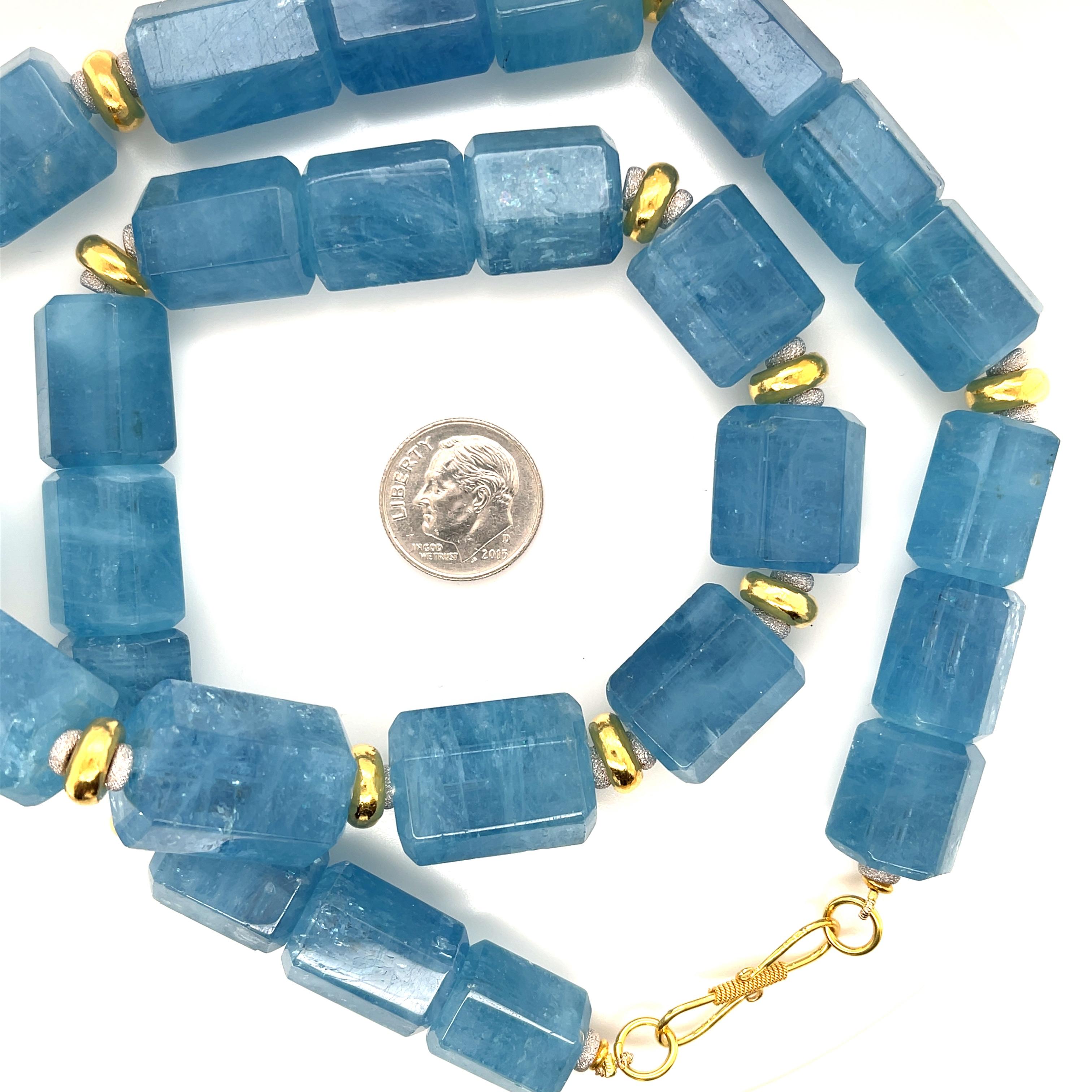 Women's or Men's Hexagonal Aquamarine Beaded Necklace with 18k Gold Accents, 850 Carats Total For Sale