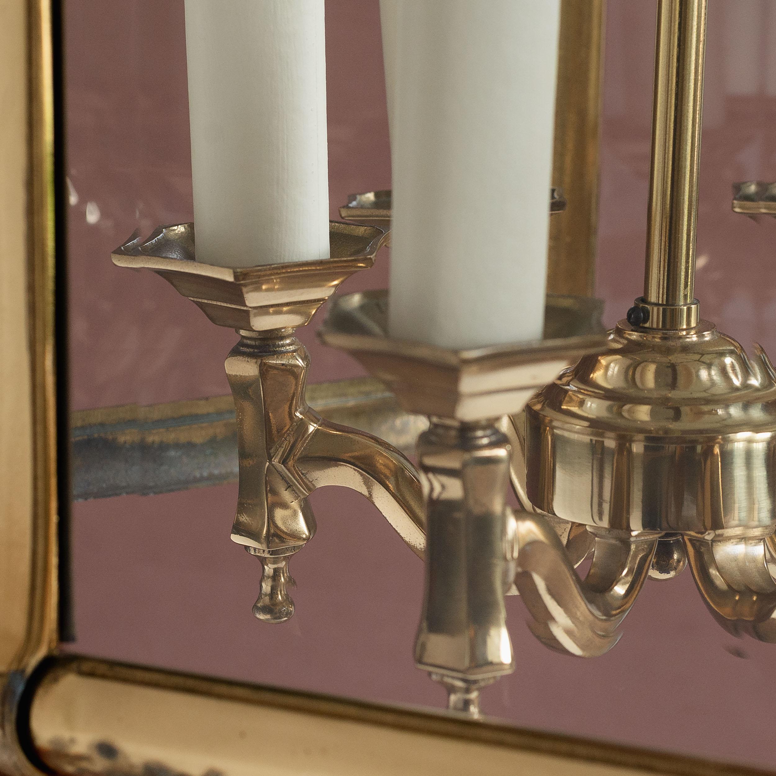 italien Lanterne de couloir hexagonale en laiton en vente