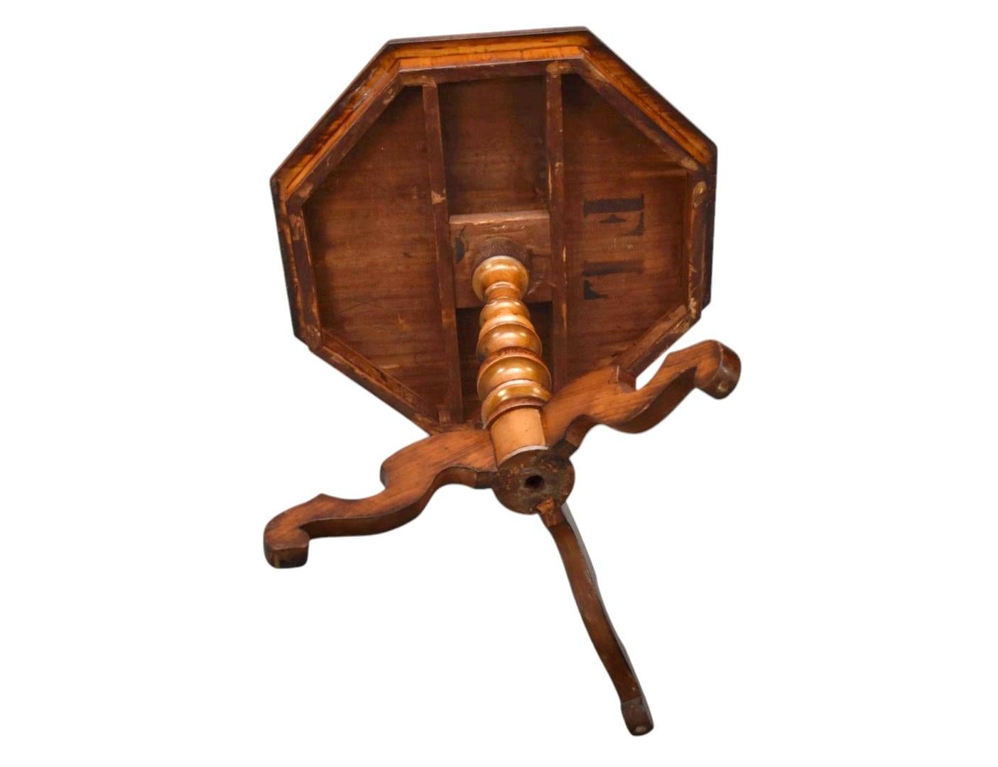 Italian Hexagonal Center Table with Marquetry Inlay Surface For Sale