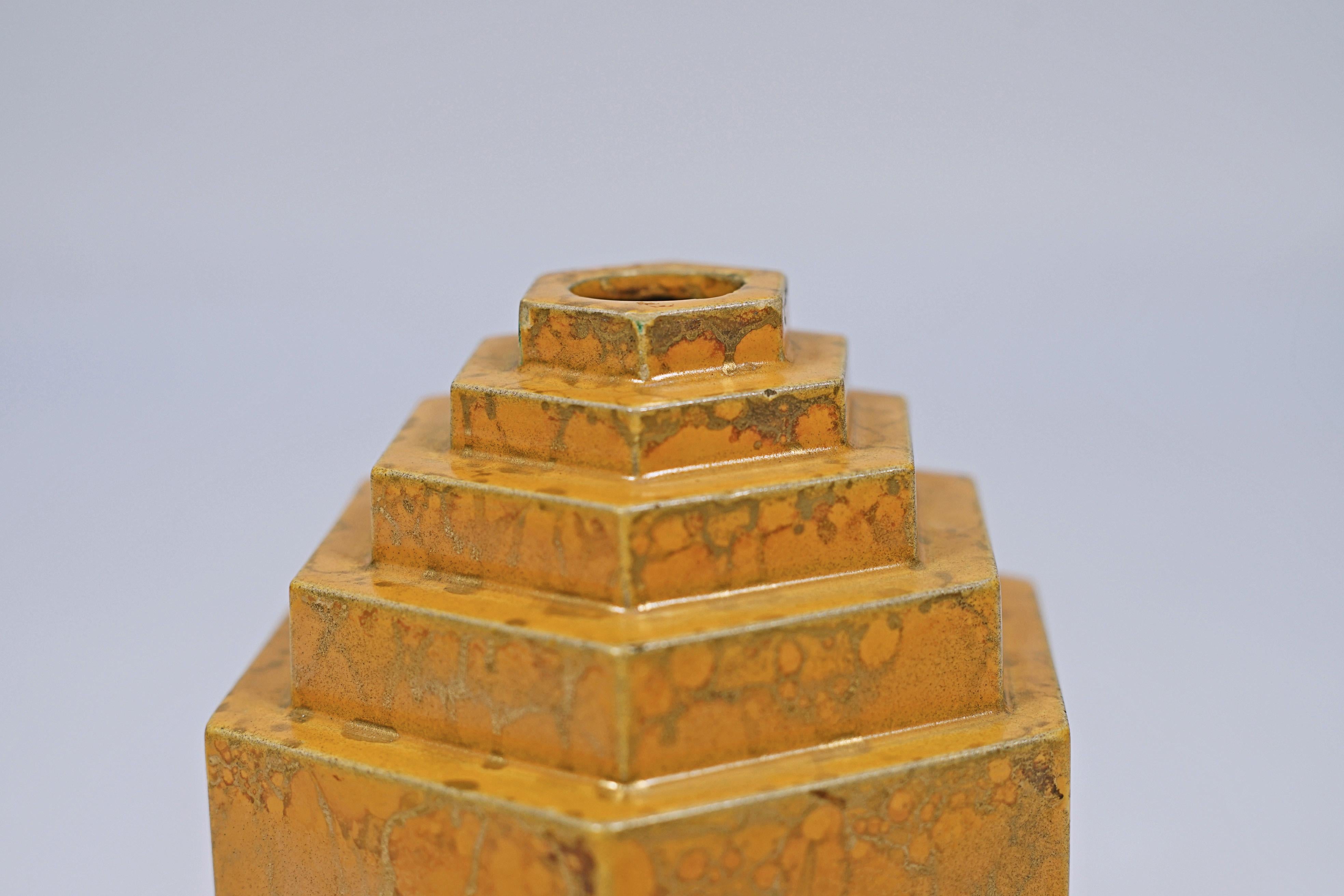 Art nouveau Vase hexagonal en céramique de Sevrès en vente