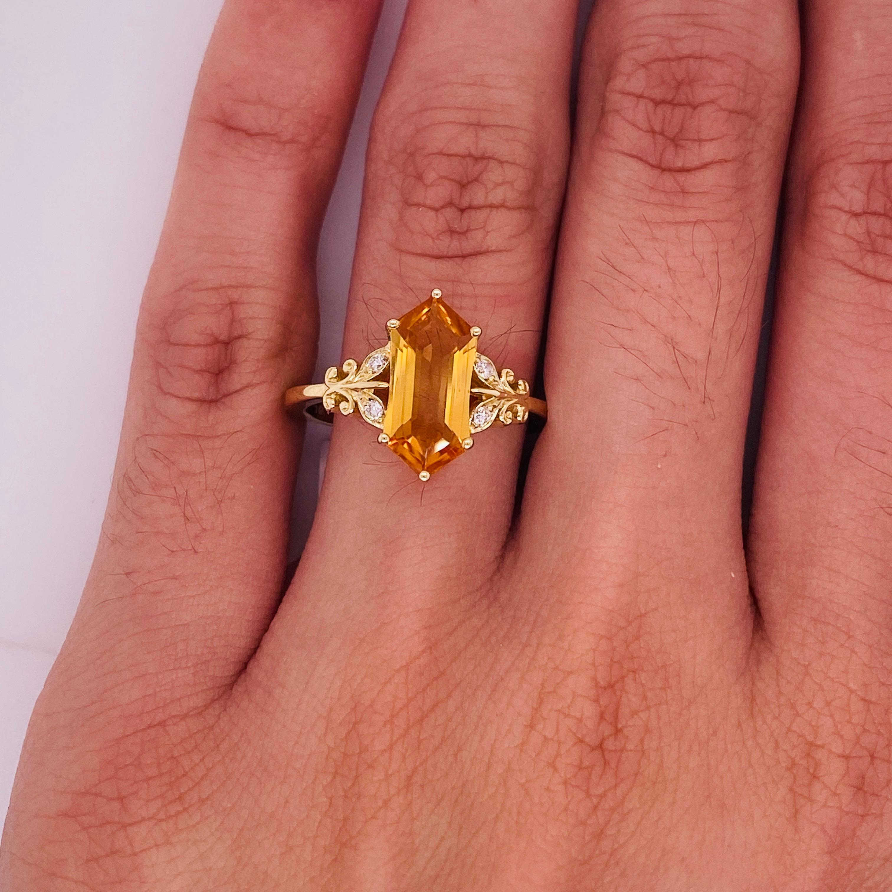 For Sale:  Hexagonal Citrine Ring with Diamonds and 6 Sides 2.15 Carat Total Weight 4