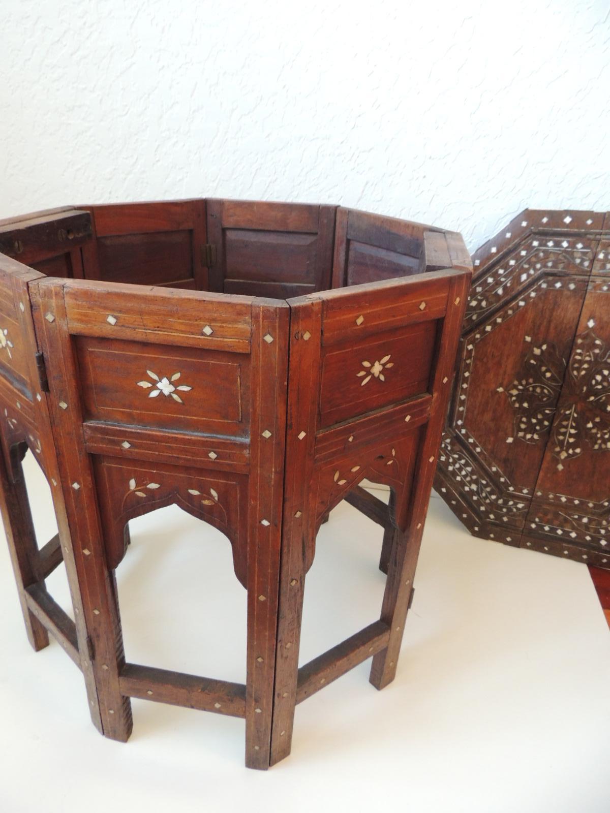 Hexagonal Folding Hand Carved Bone Inlaid Indian Side Table In Fair Condition In Oakland Park, FL