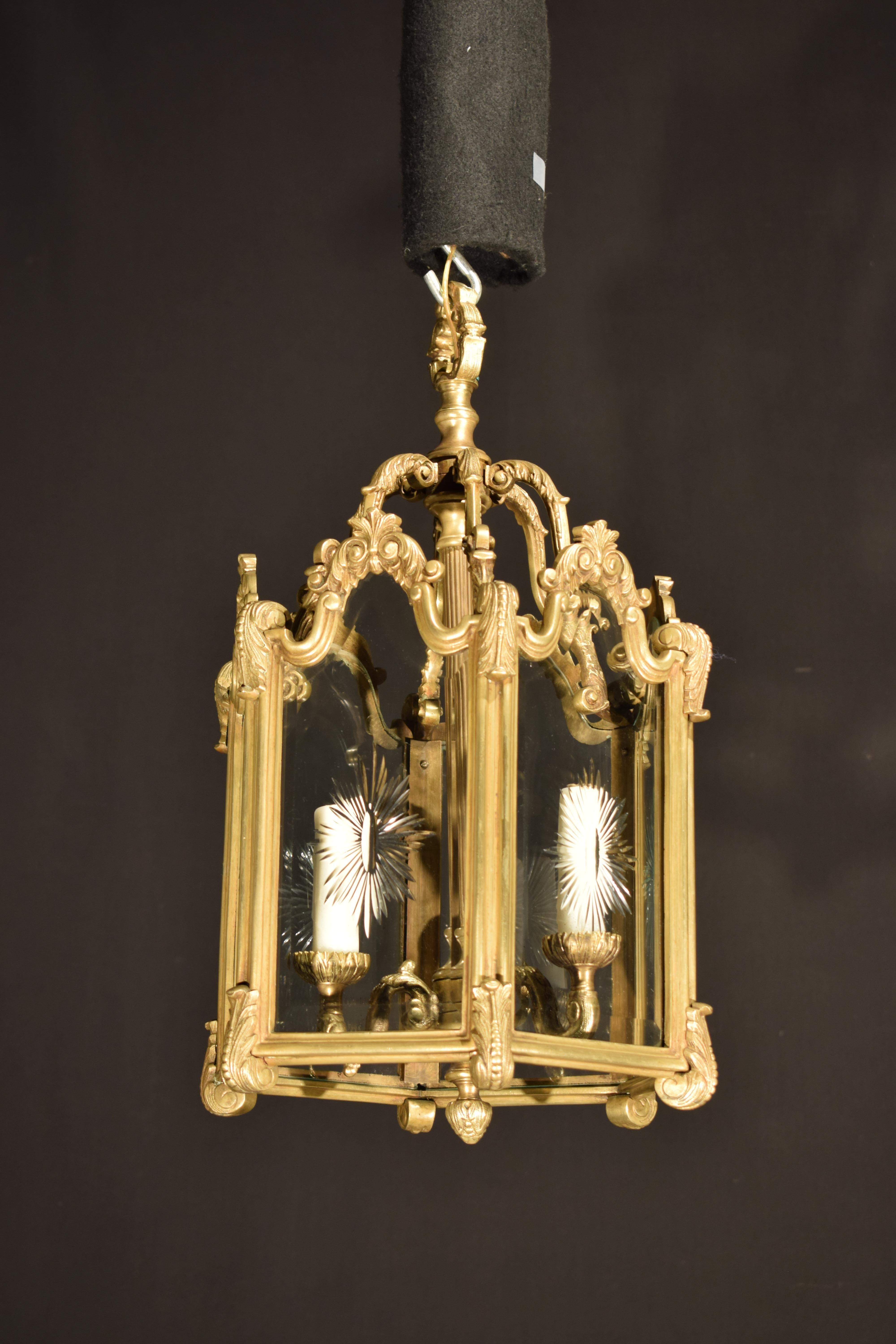 Hexagonal Gilt Bronze Lantern with Hand Cut Panels. In Good Condition For Sale In Atlanta, GA
