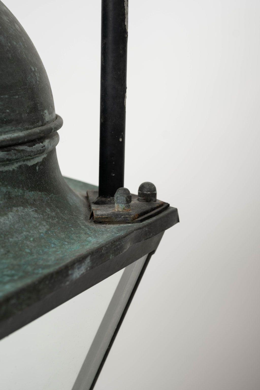 Farol hexagonal de cristal abovedado verde verdigris cobrizo Francés en venta