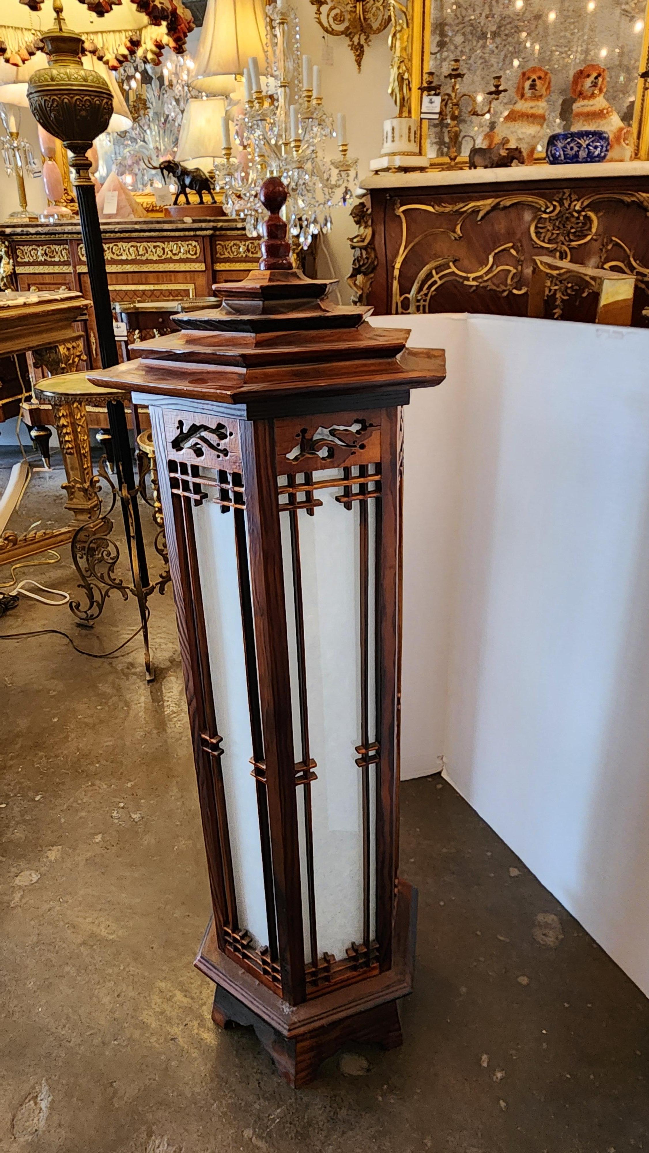 Verre Lampadaire coréen hexagonal en vente