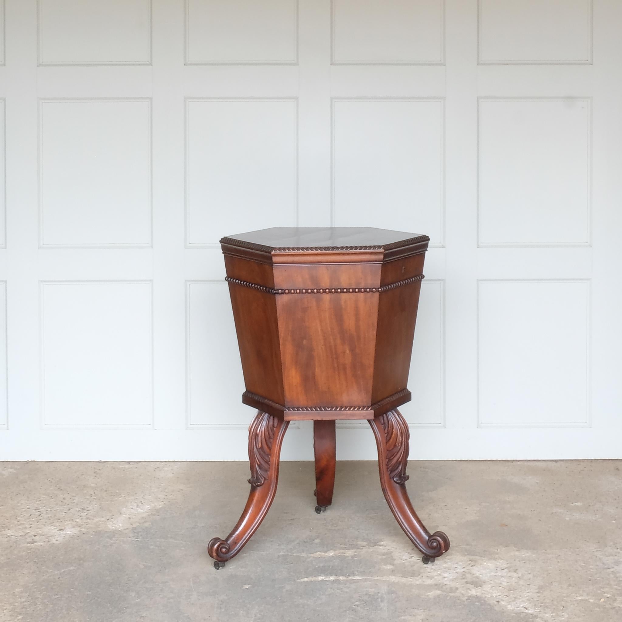Hexagonal Mahogany Wine Cooler In Good Condition For Sale In Kettering, GB